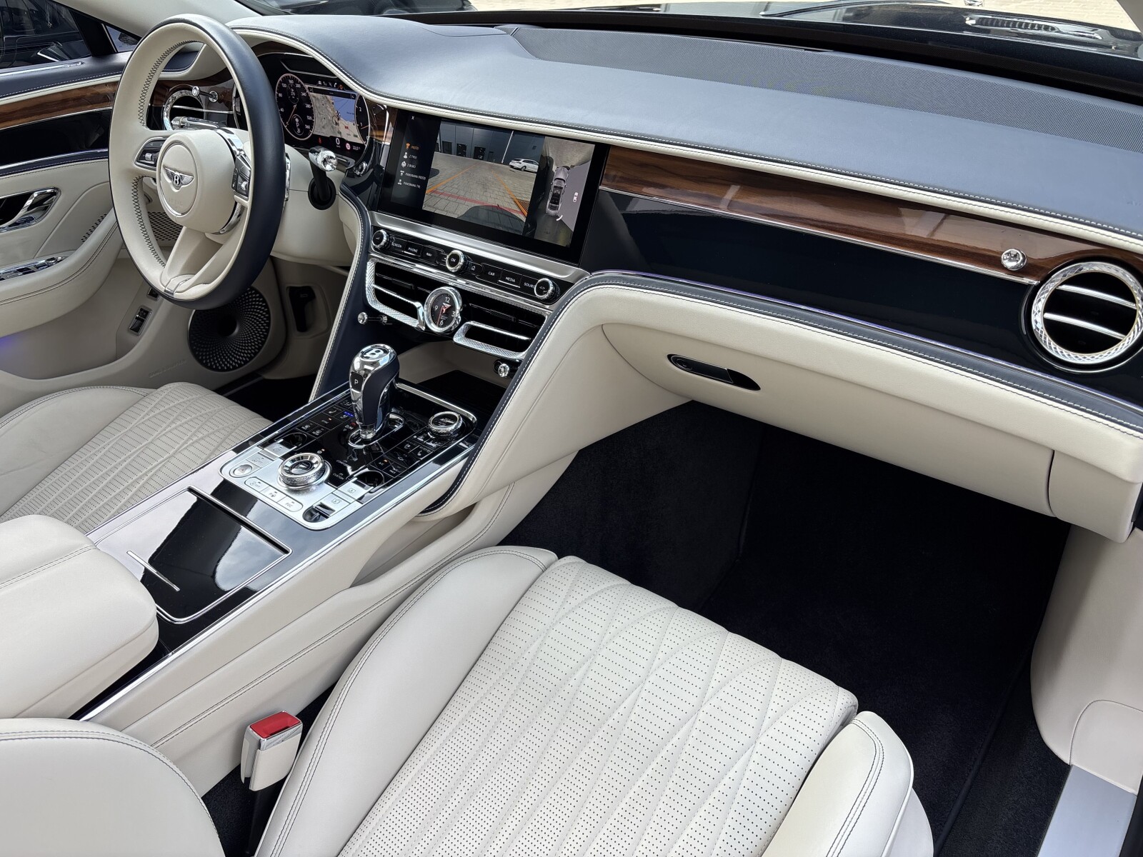 Bentley Continental Flying Spur - zdjęcie 35
