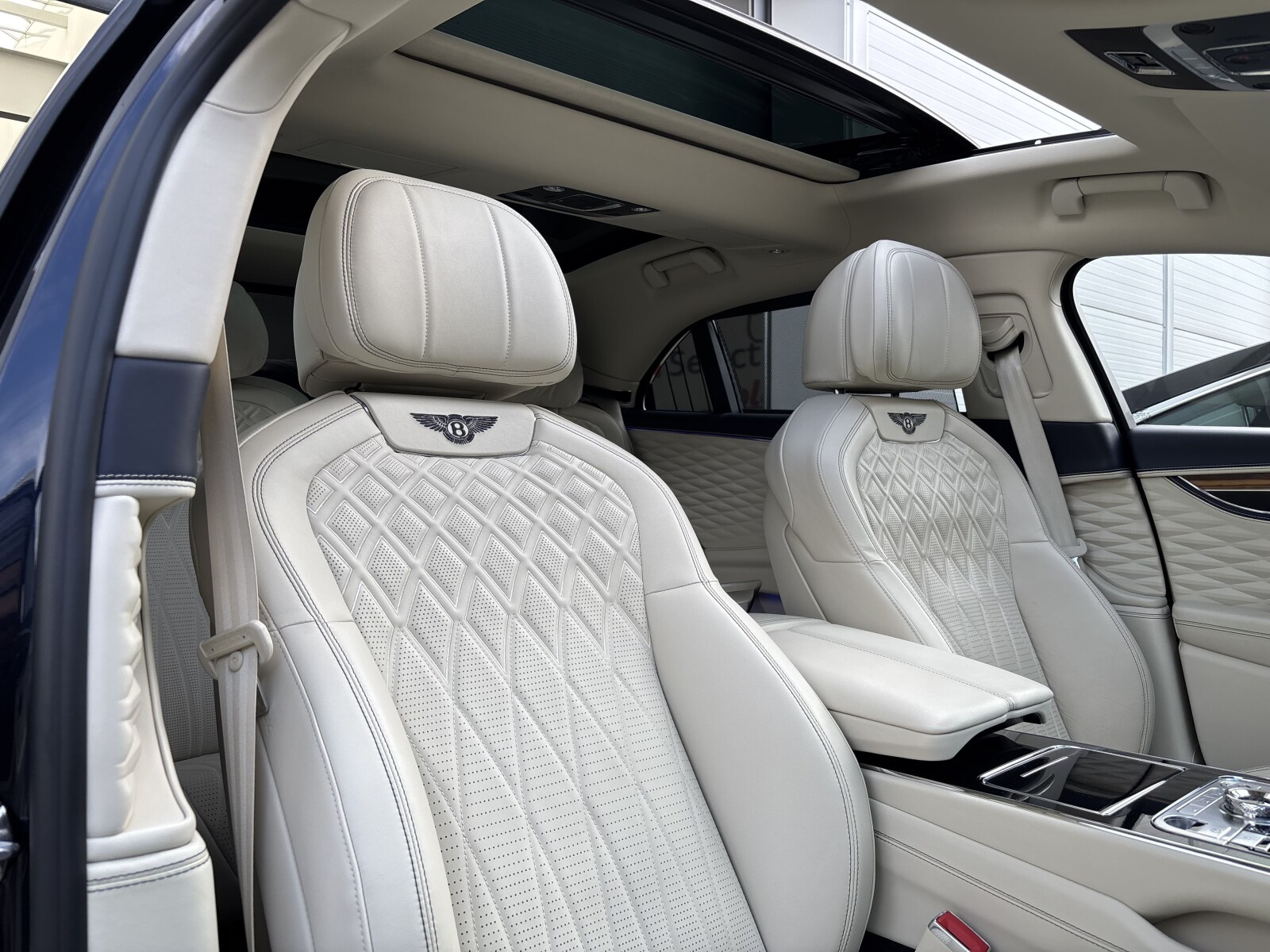 Bentley Continental Flying Spur - zdjęcie 37