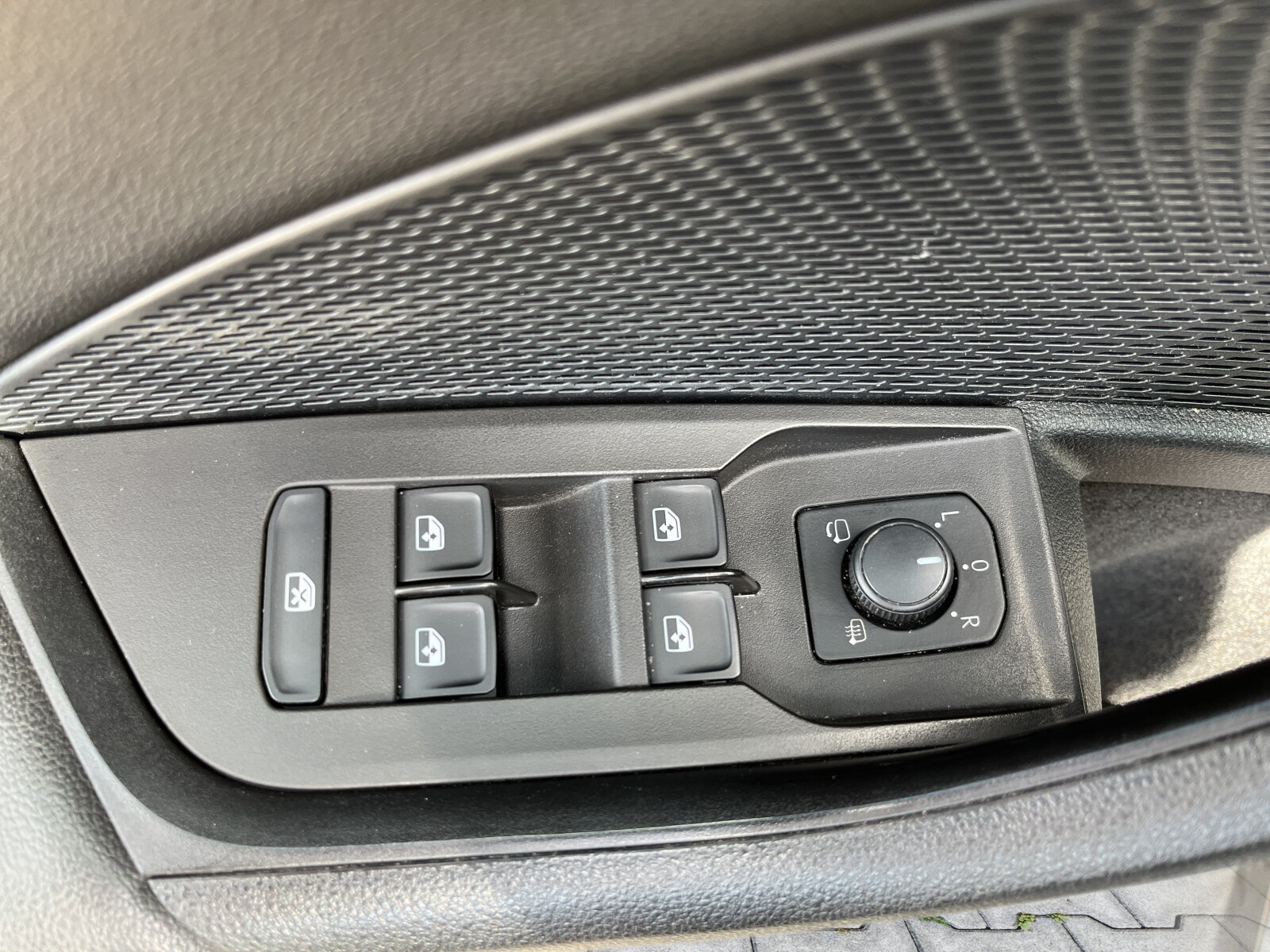 Škoda Octavia Combi - zdjęcie 10