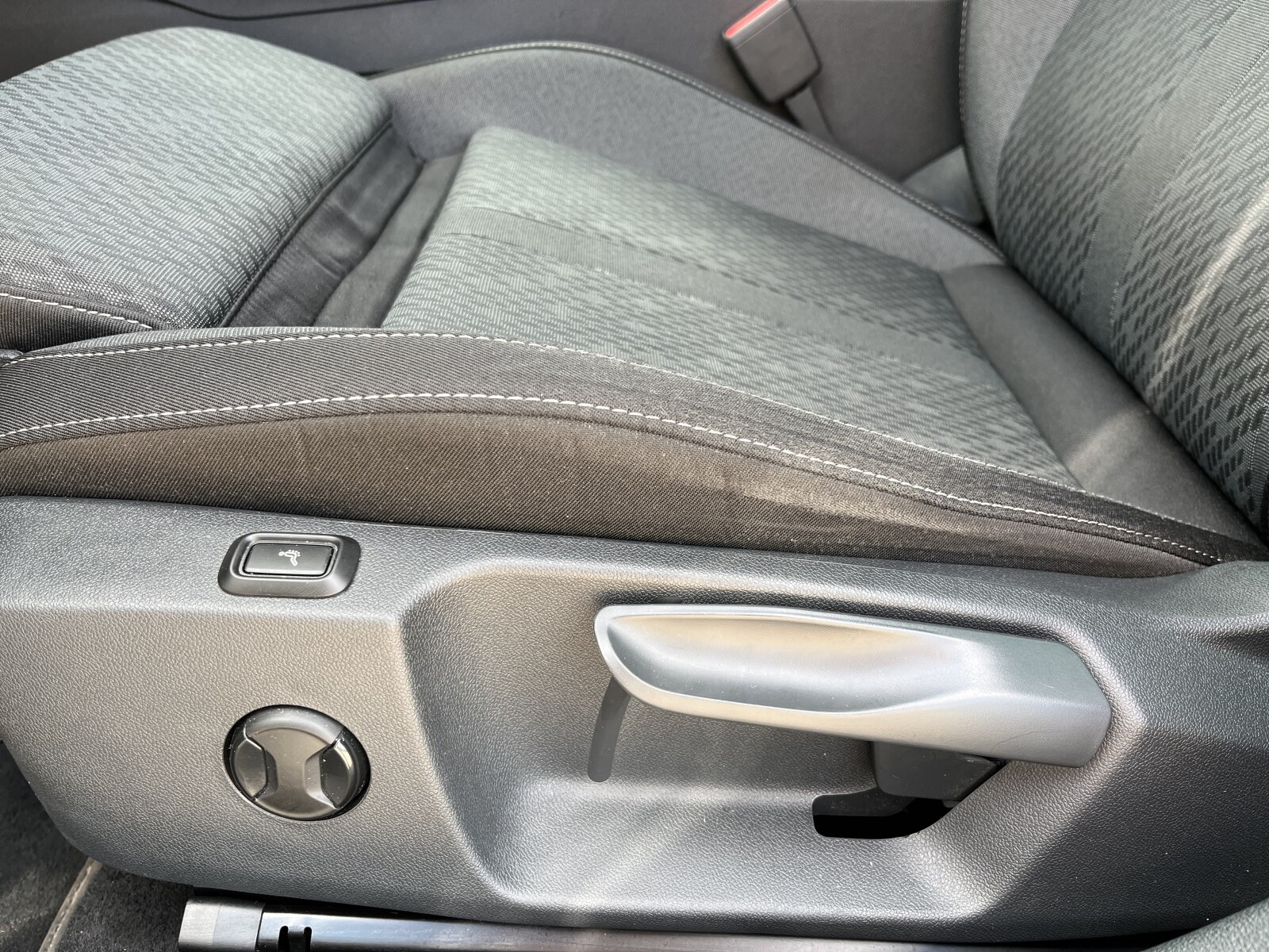 Škoda Octavia Combi - zdjęcie 11