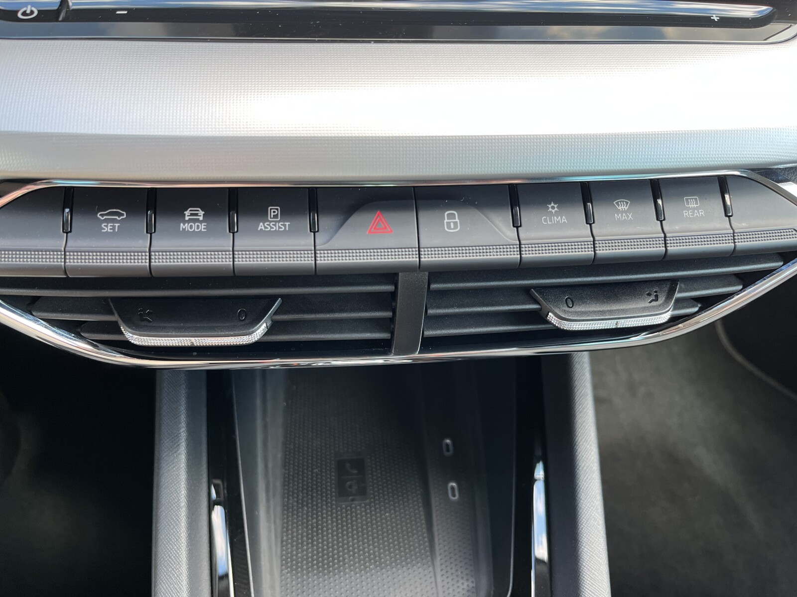 Škoda Octavia Combi - zdjęcie 30