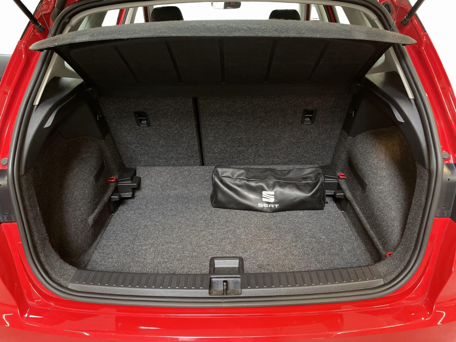 Seat Arona - zdjęcie 28