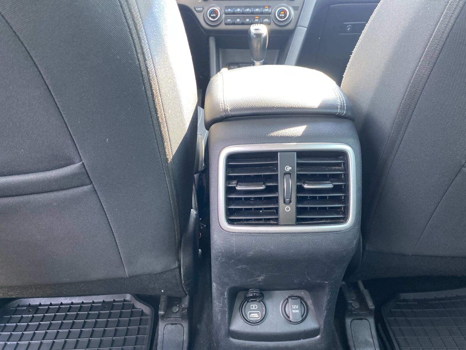 Kia Sportage - zdjęcie 12
