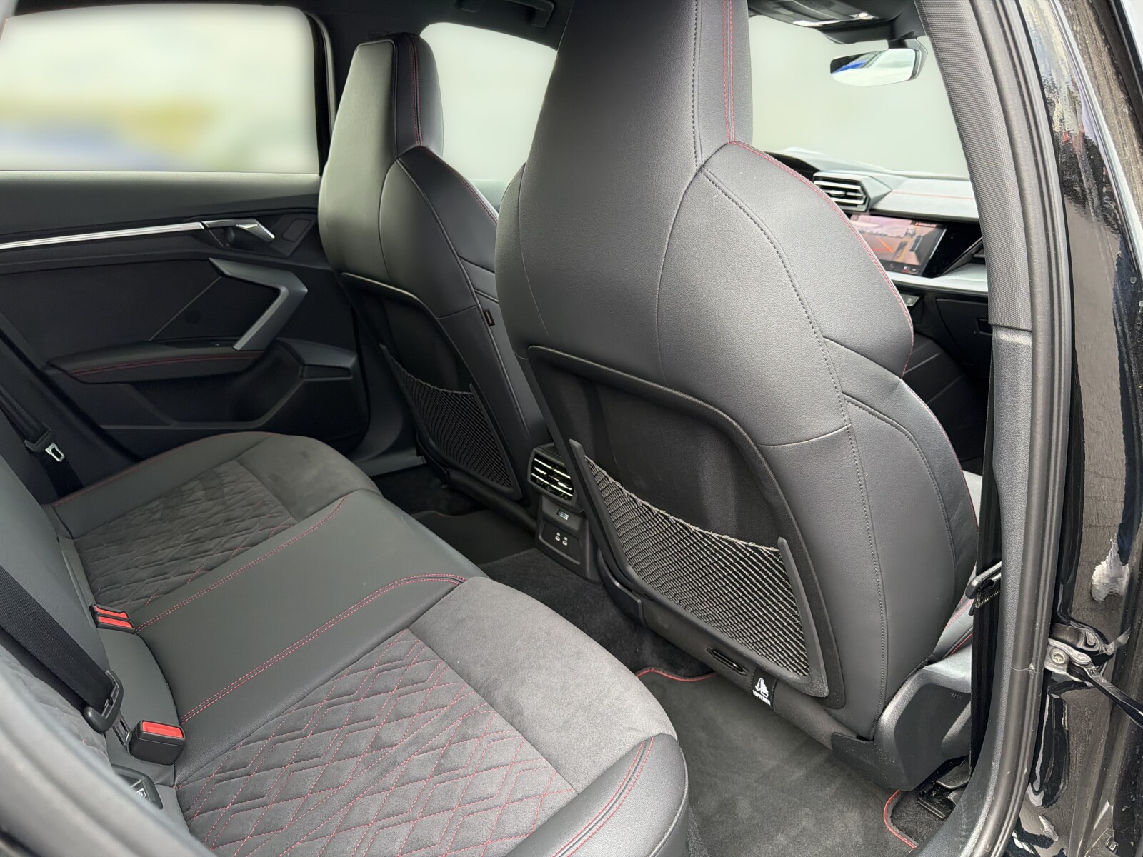 Audi S3 Limousine - zdjęcie 18