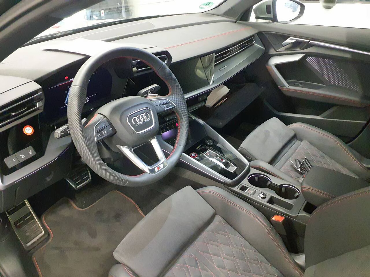 Audi S3 Limousine - zdjęcie 6
