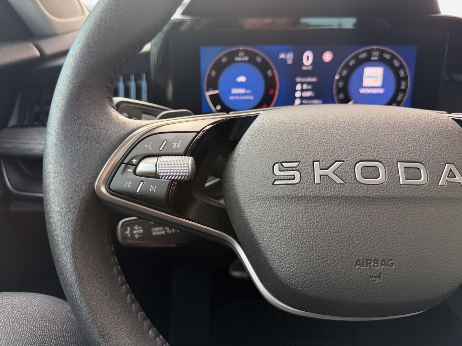 Škoda Superb - zdjęcie 17