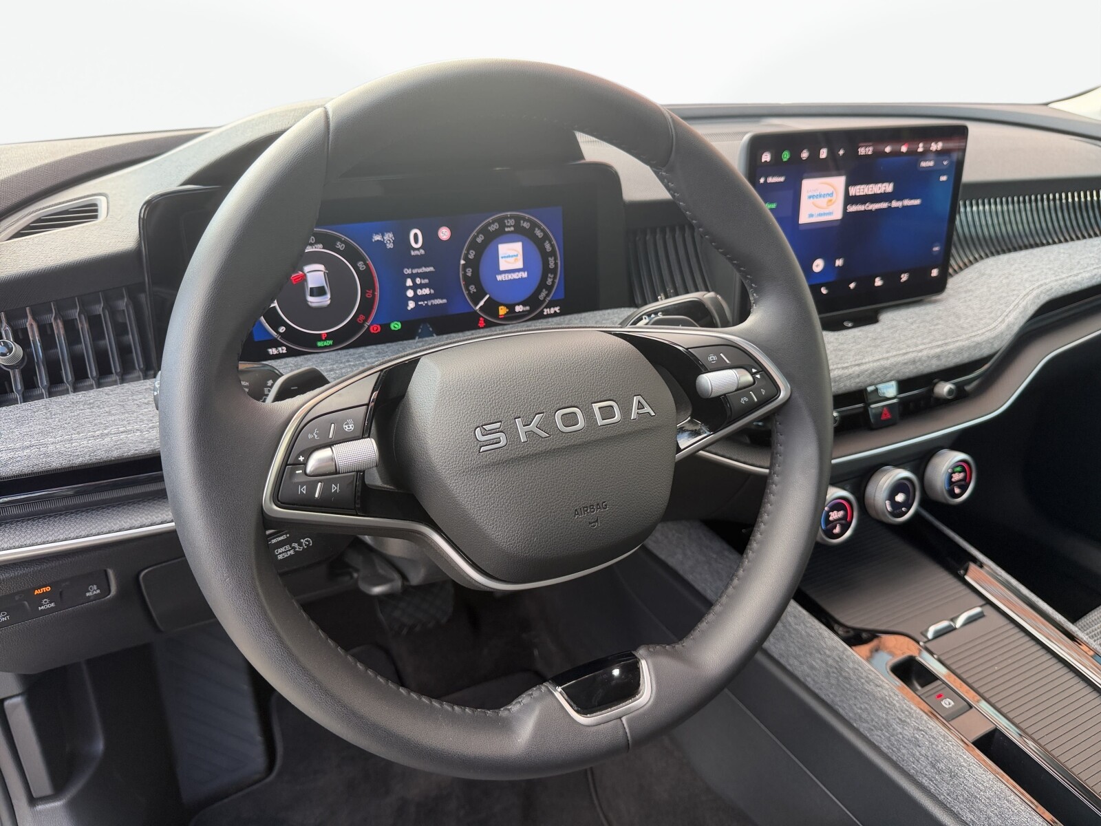 Škoda Superb - zdjęcie 11