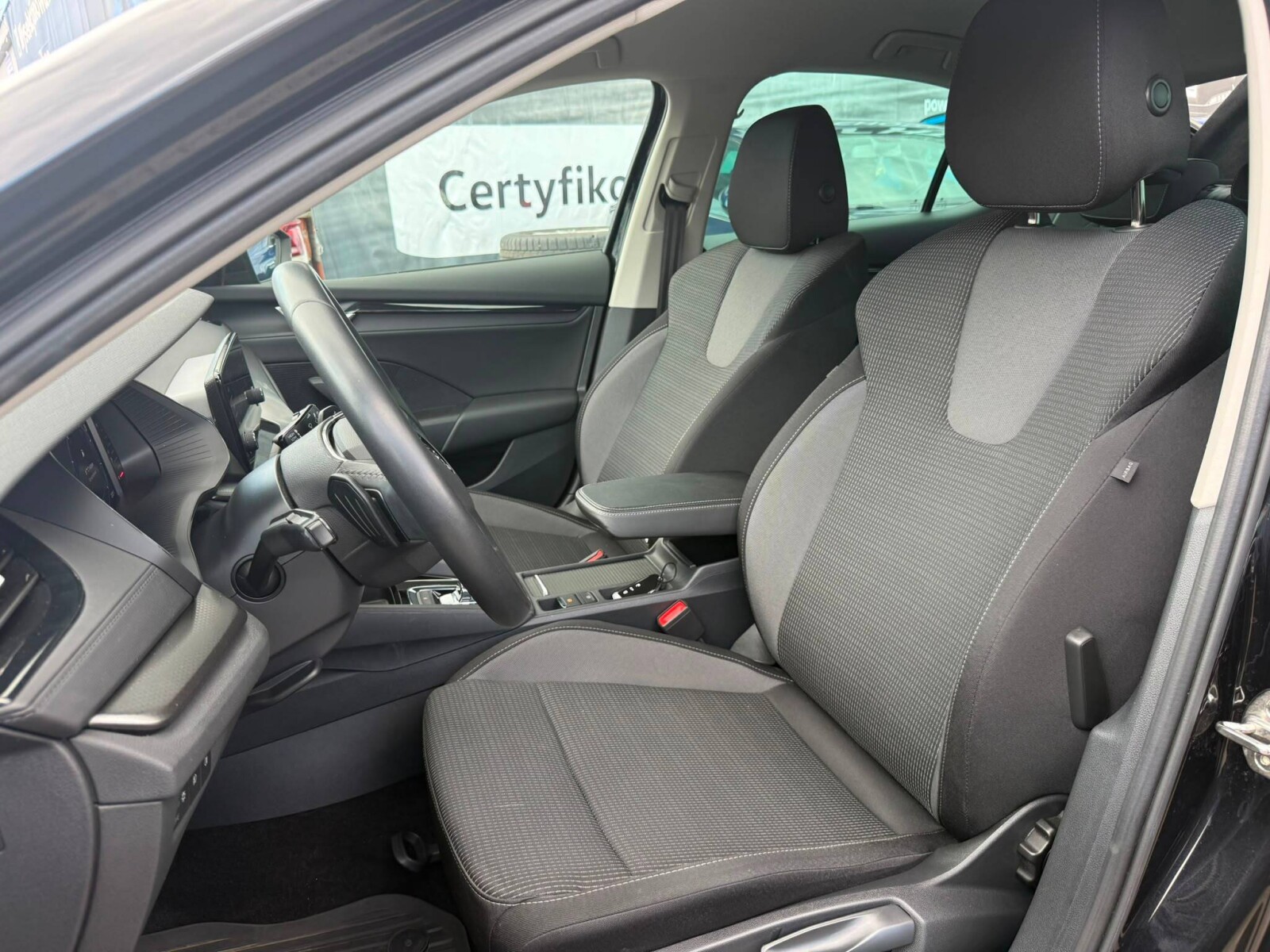 Škoda Octavia - zdjęcie 10