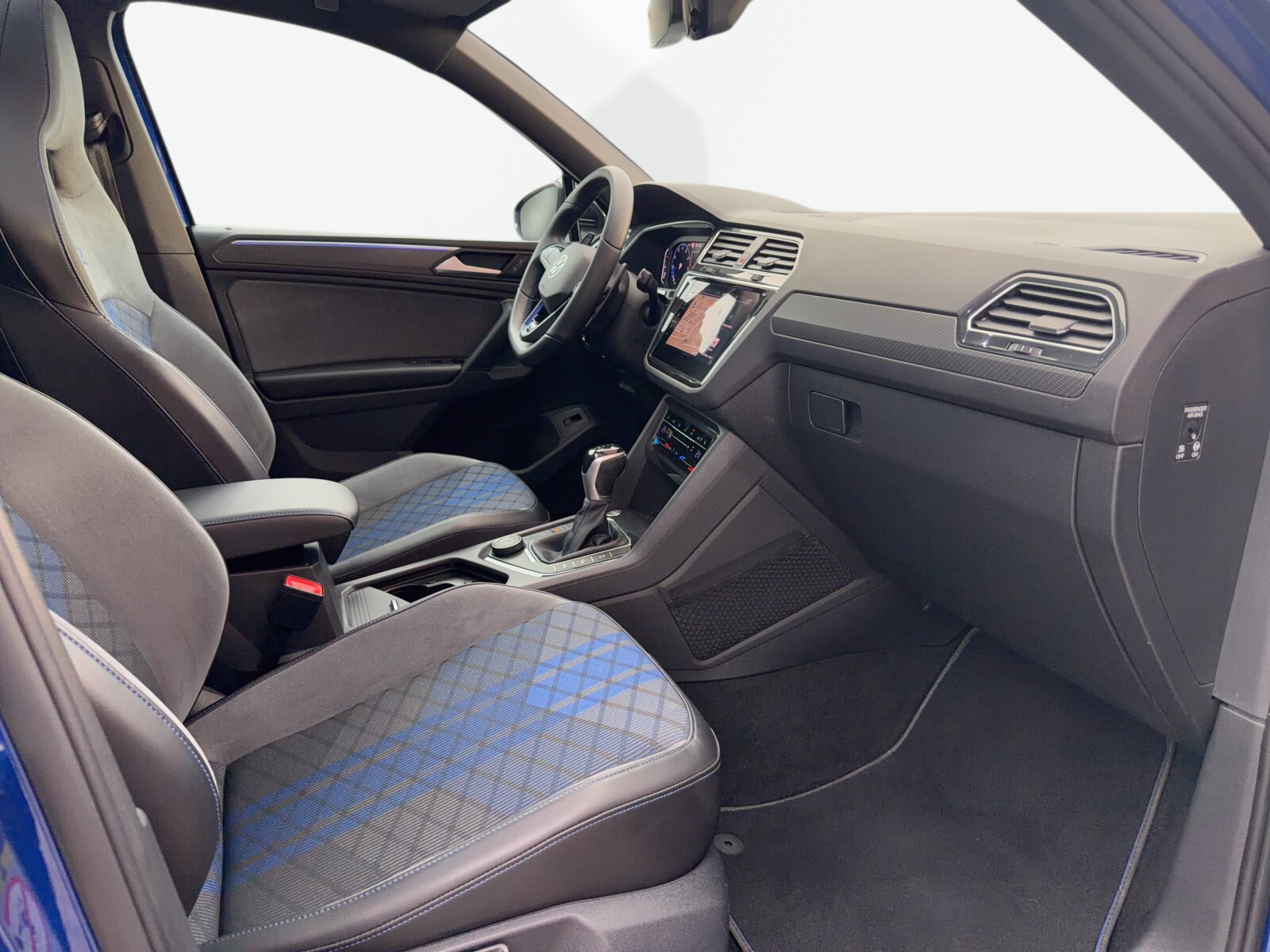Volkswagen Tiguan - zdjęcie 39