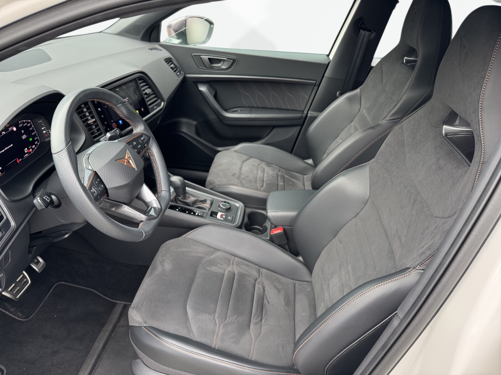 Cupra Ateca - zdjęcie 10