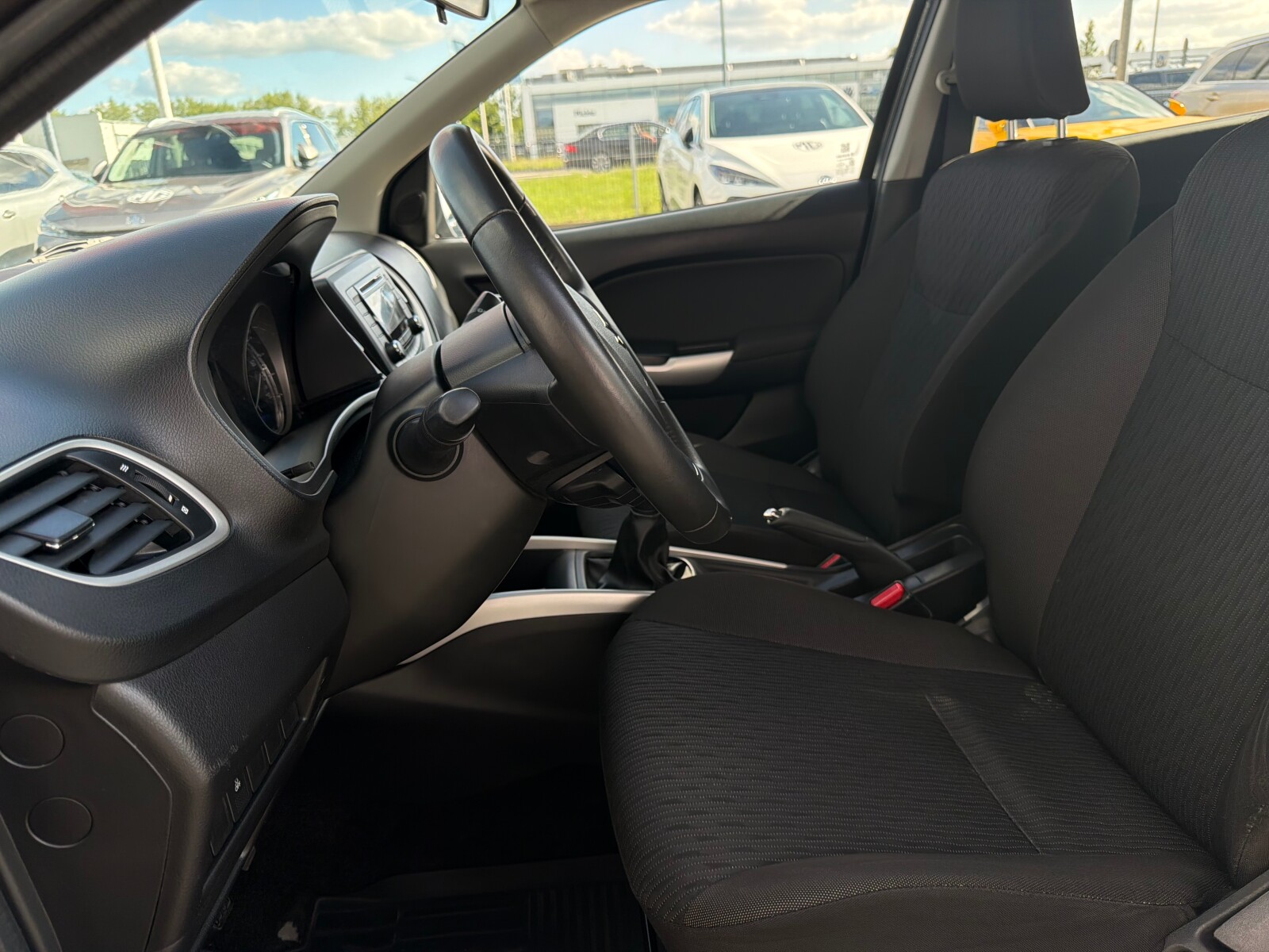 Suzuki Baleno - zdjęcie 12