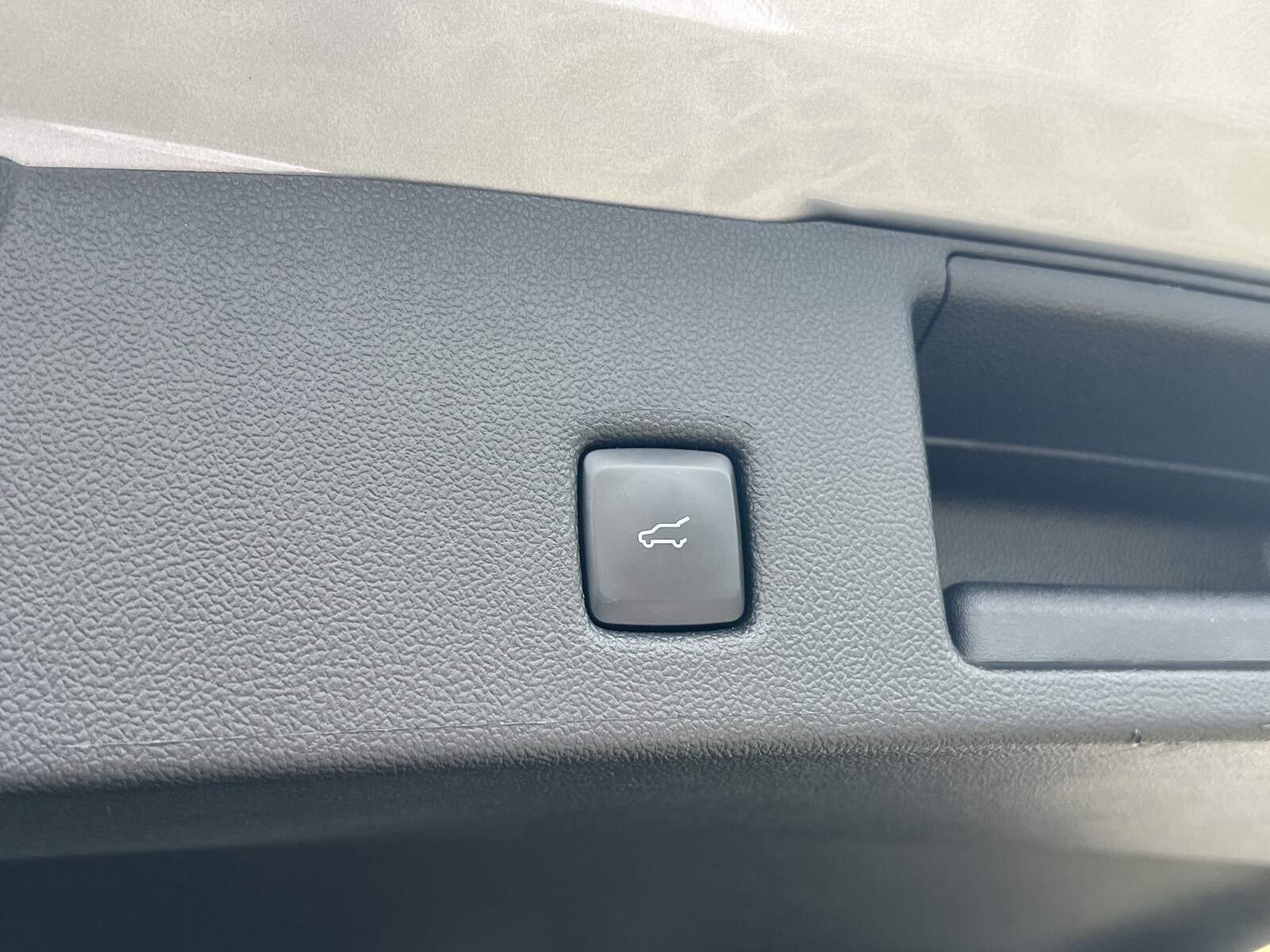 Ford Kuga - zdjęcie 29