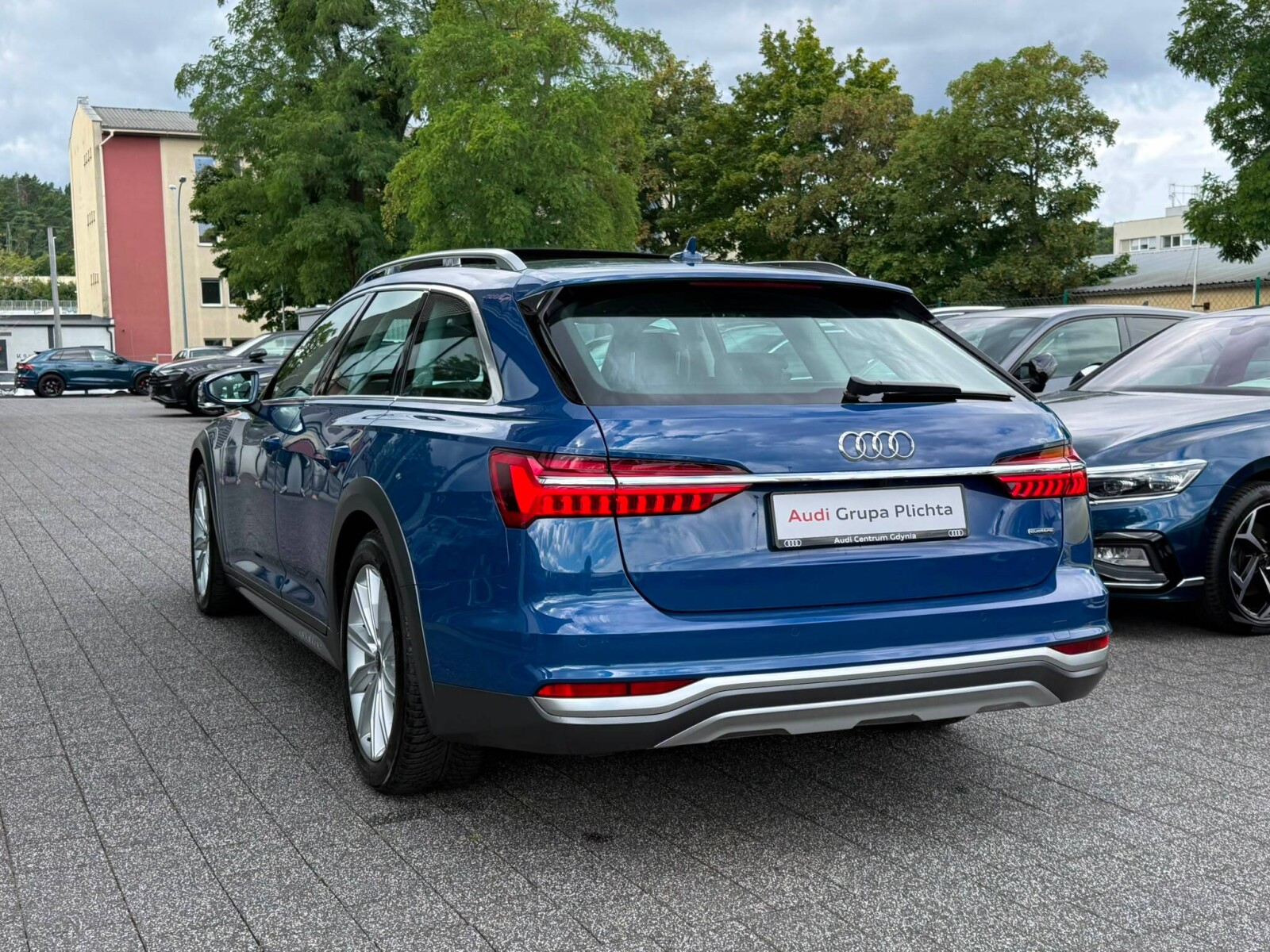 Audi A6 allroad - zdjęcie 11
