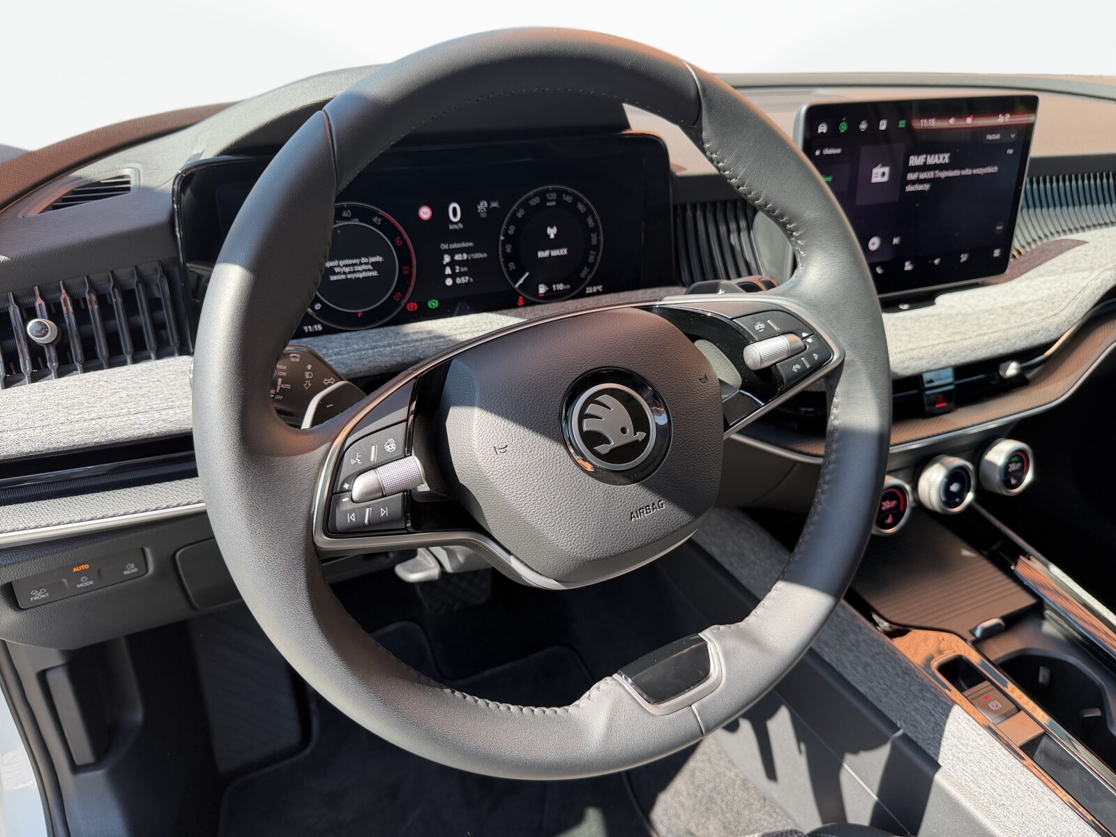 Škoda Superb - zdjęcie 11