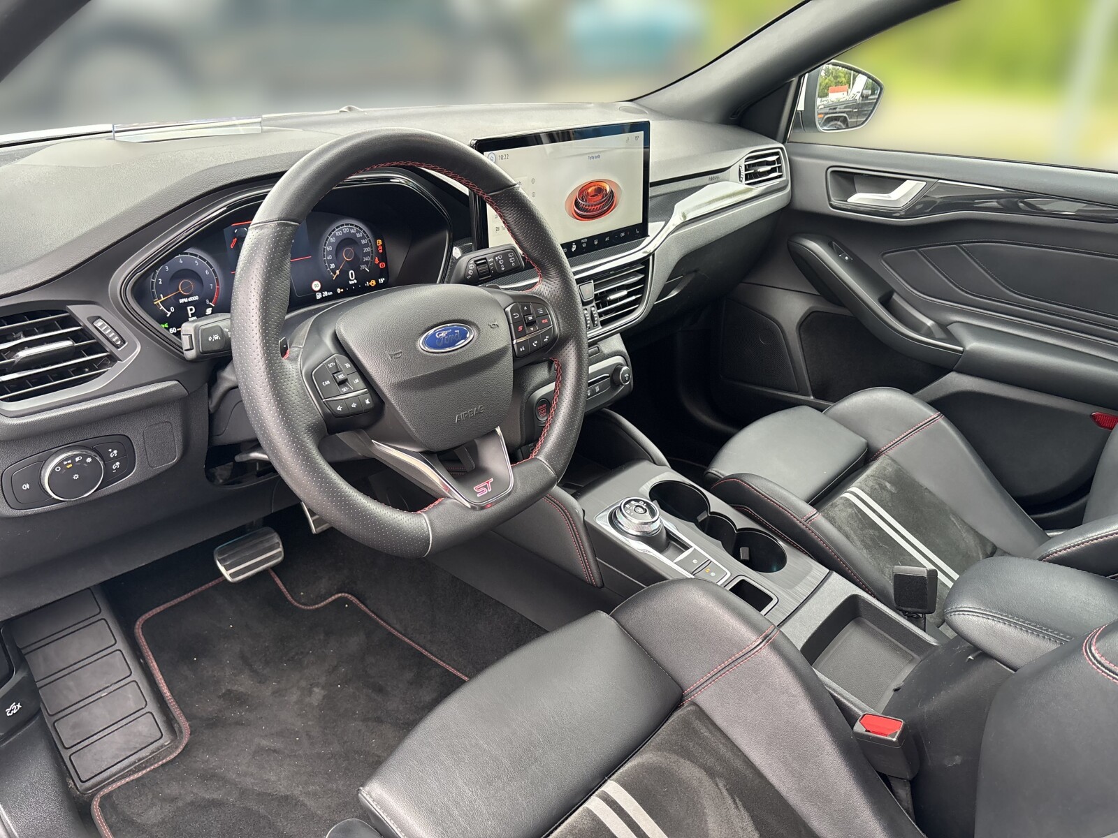 Ford Focus - zdjęcie 9