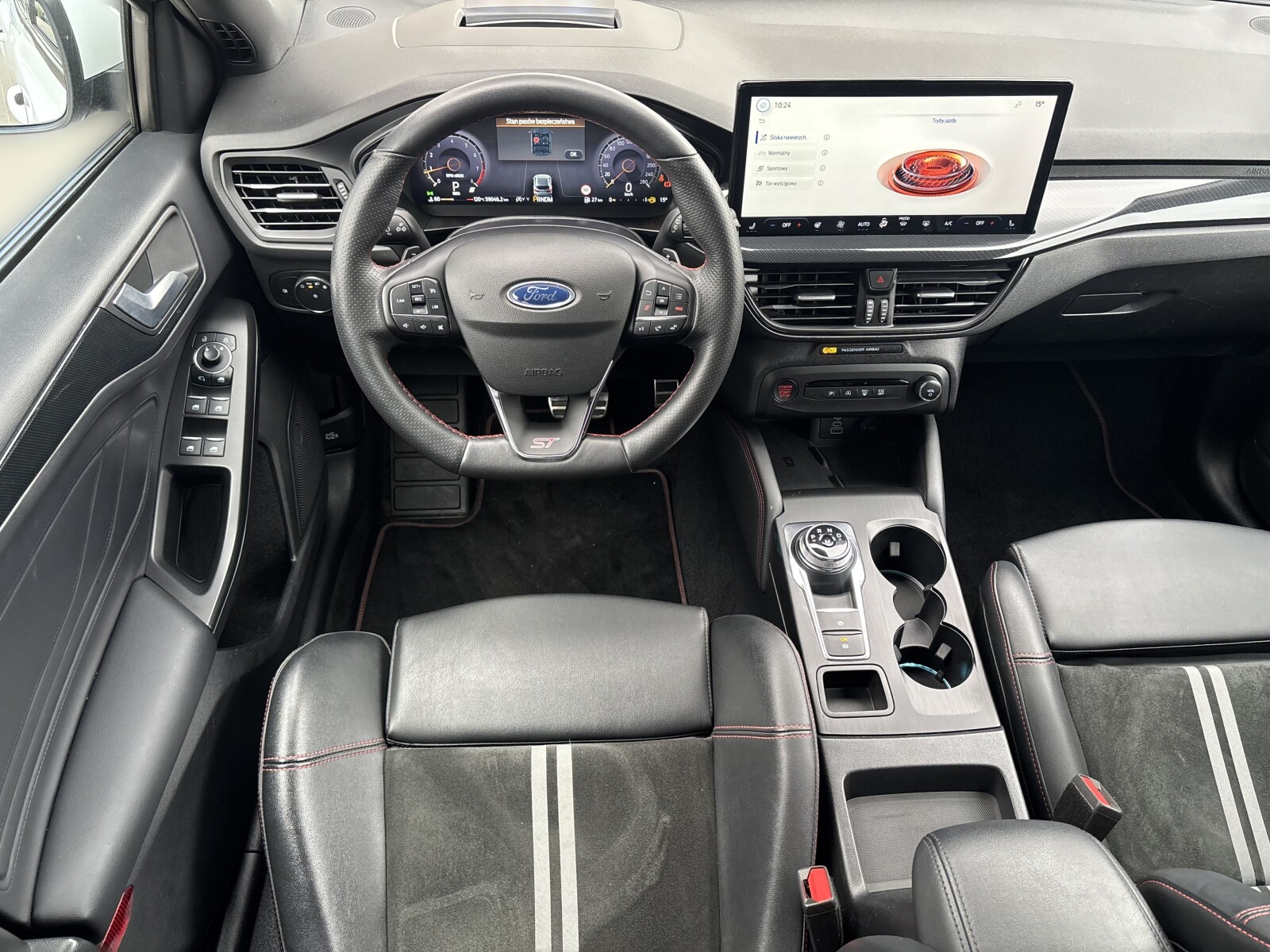 Ford Focus - zdjęcie 15
