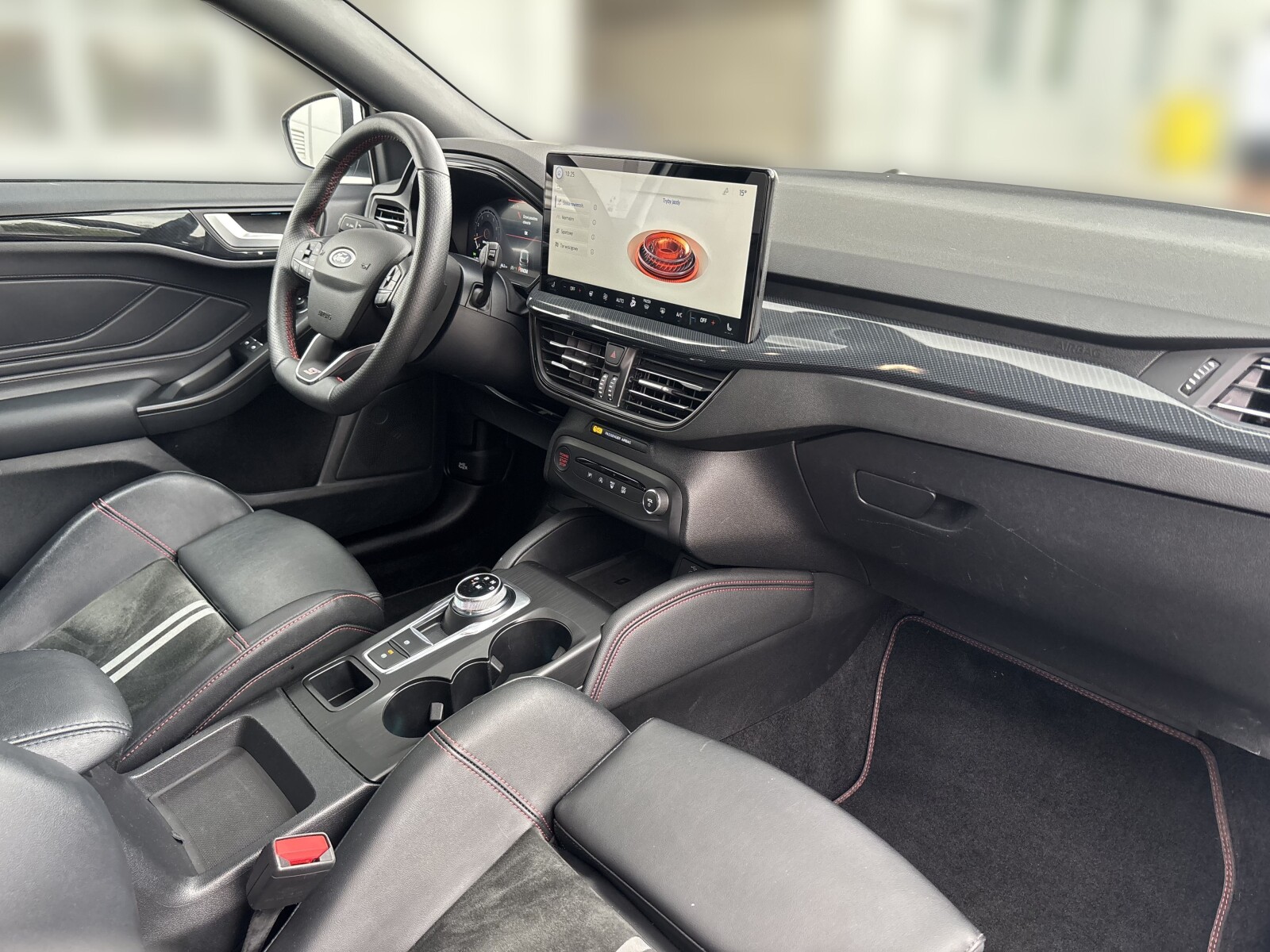 Ford Focus - zdjęcie 19