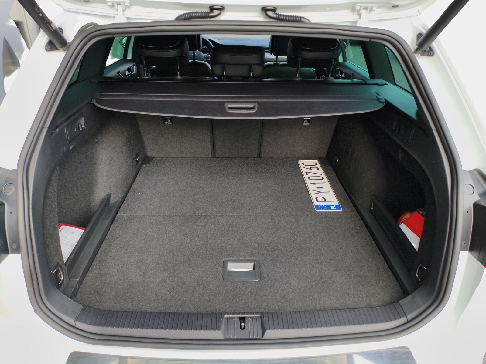 Volkswagen Passat Alltrack - zdjęcie 15