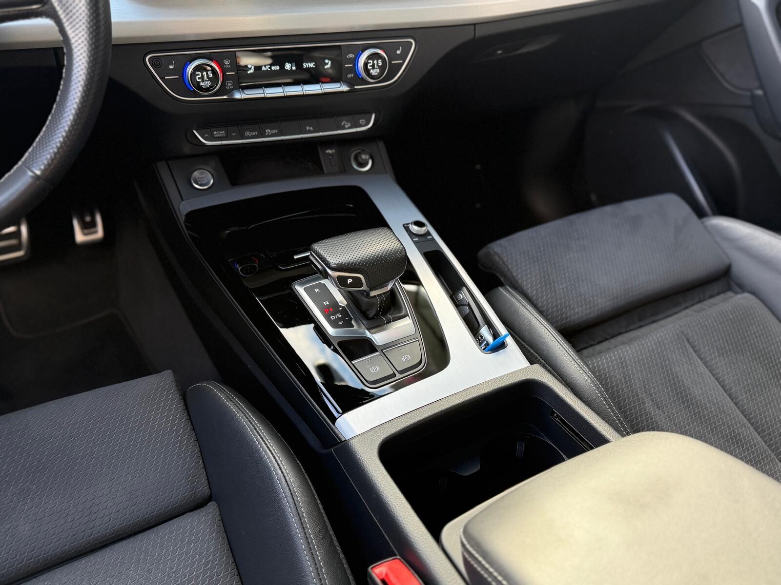 Audi Q5 - zdjęcie 25