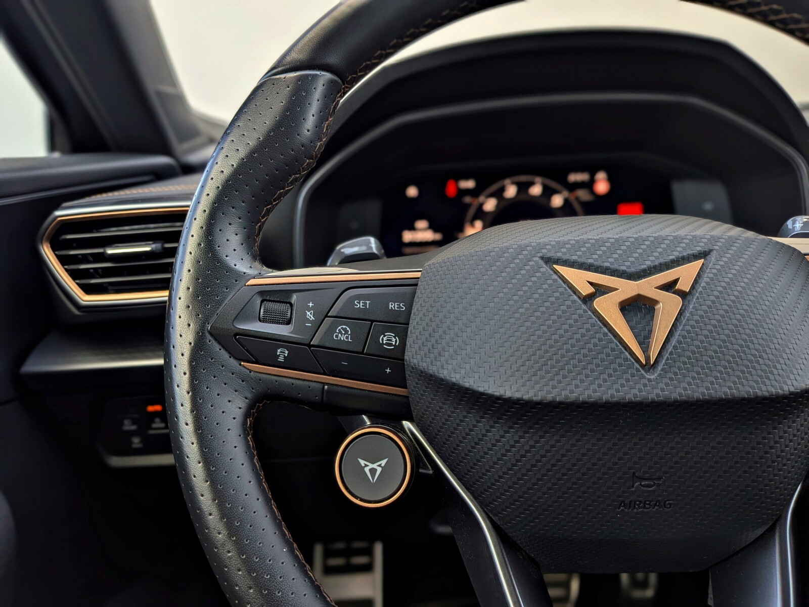 Cupra Formentor - zdjęcie 20