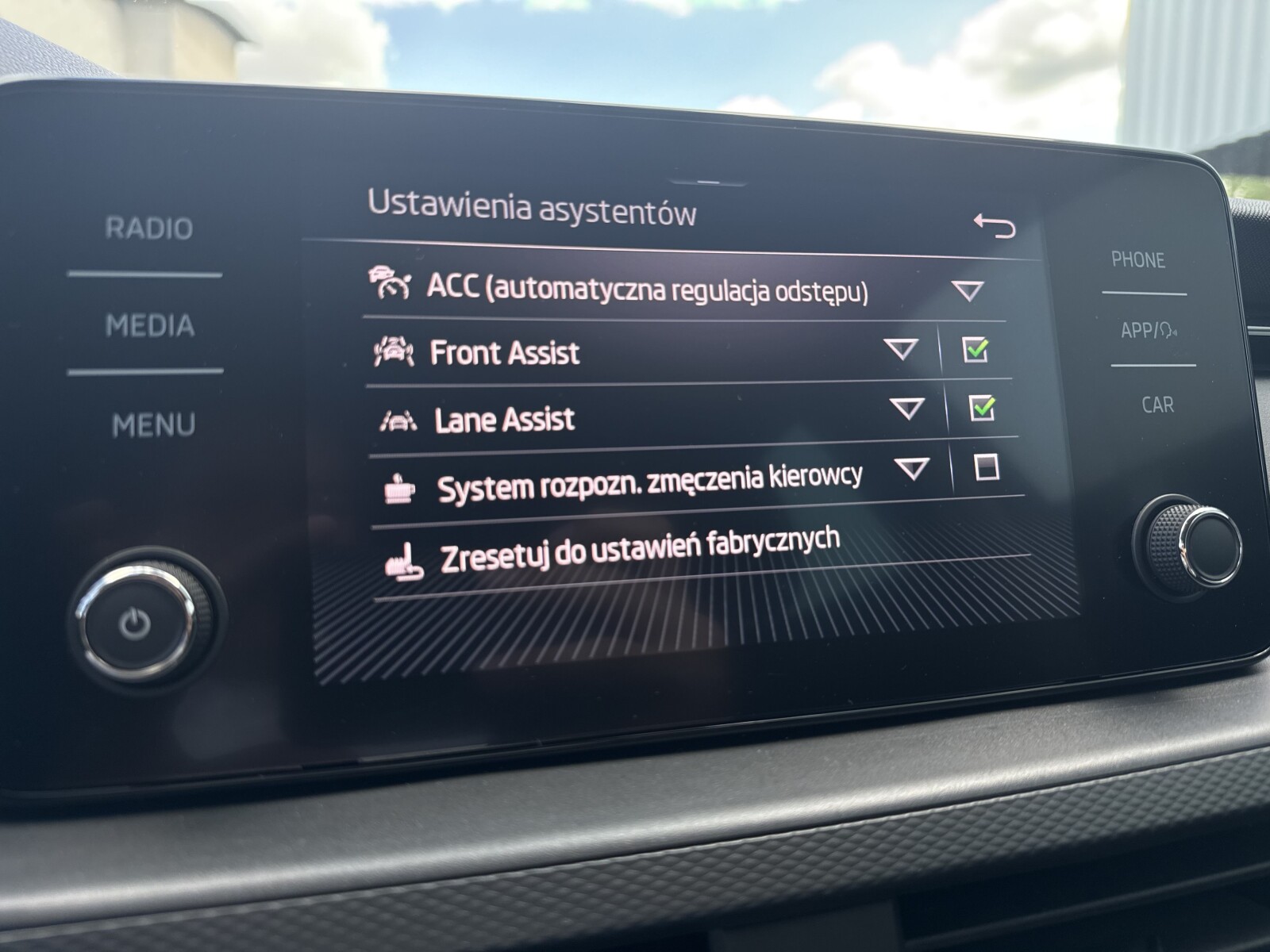 Škoda Kamiq - zdjęcie 24