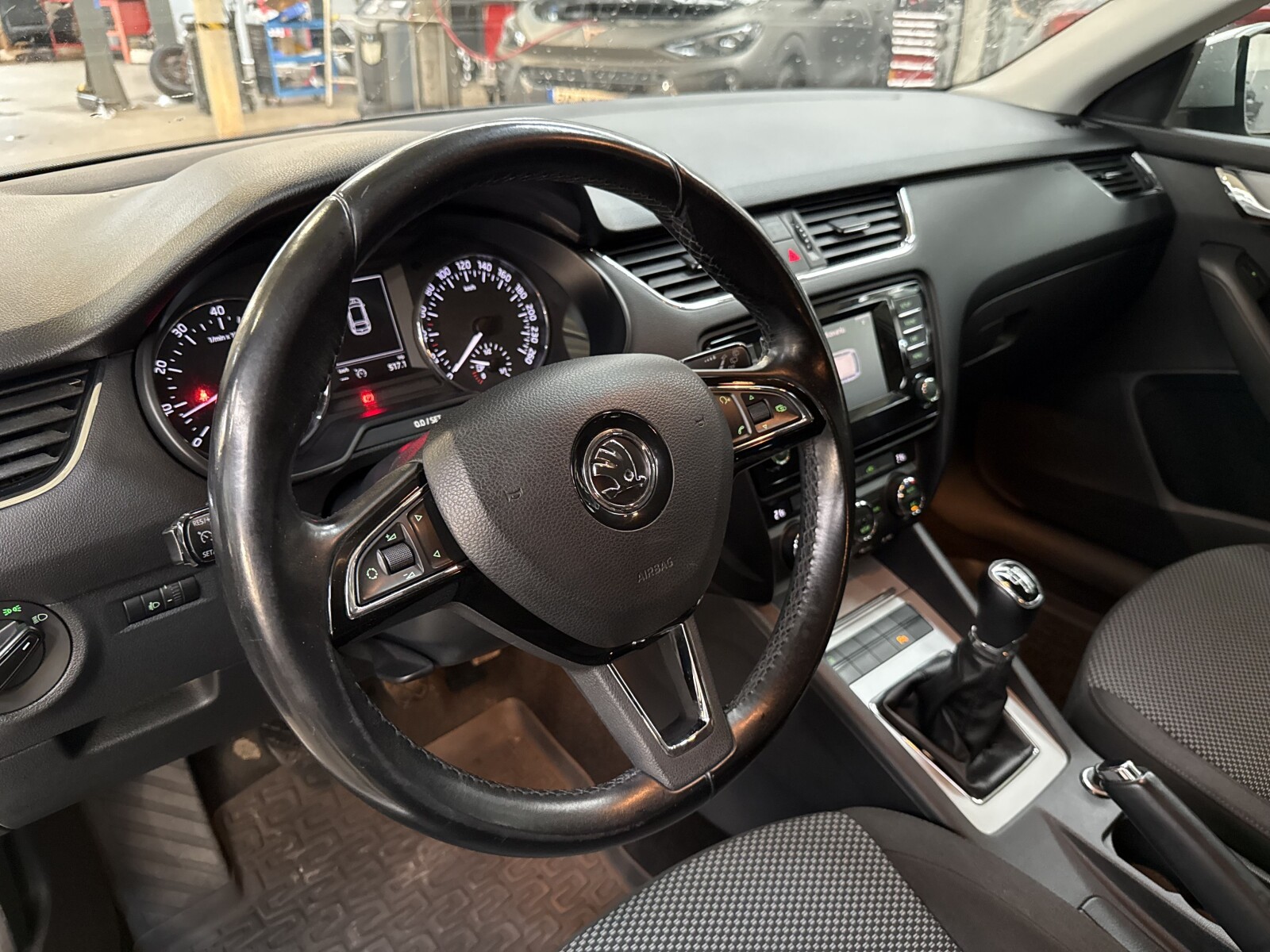 Škoda Octavia - zdjęcie 9