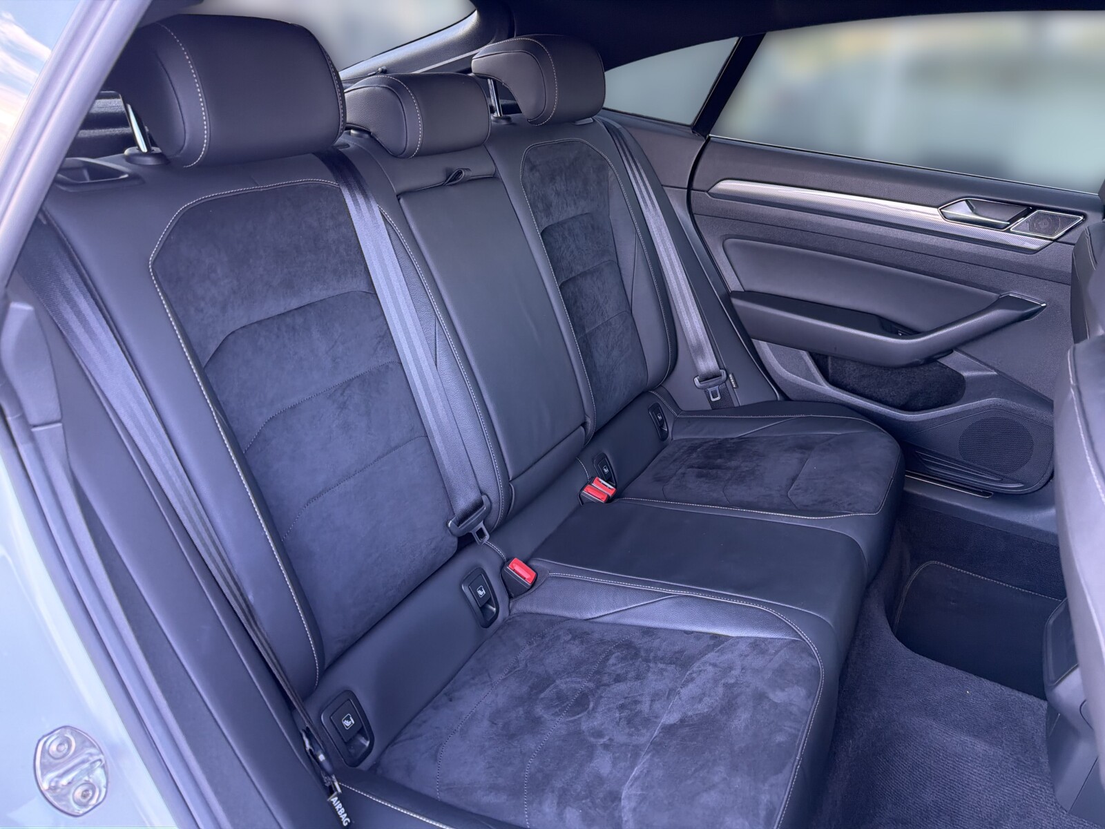 Volkswagen Arteon - zdjęcie 18