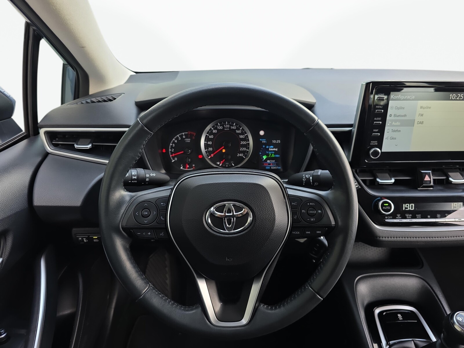 Toyota Corolla - zdjęcie 12