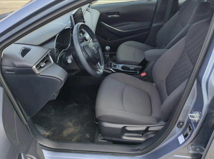 Toyota Corolla - zdjęcie 5