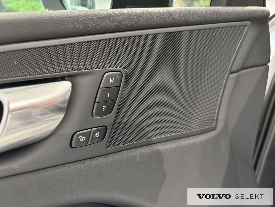 Volvo XC 60 - zdjęcie 8