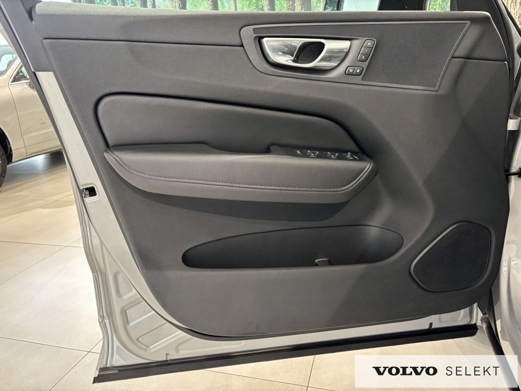 Volvo XC 60 - zdjęcie 7