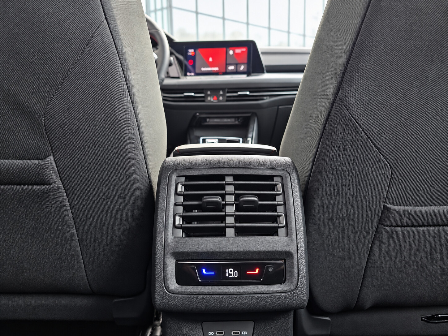 Volkswagen Golf - zdjęcie 14