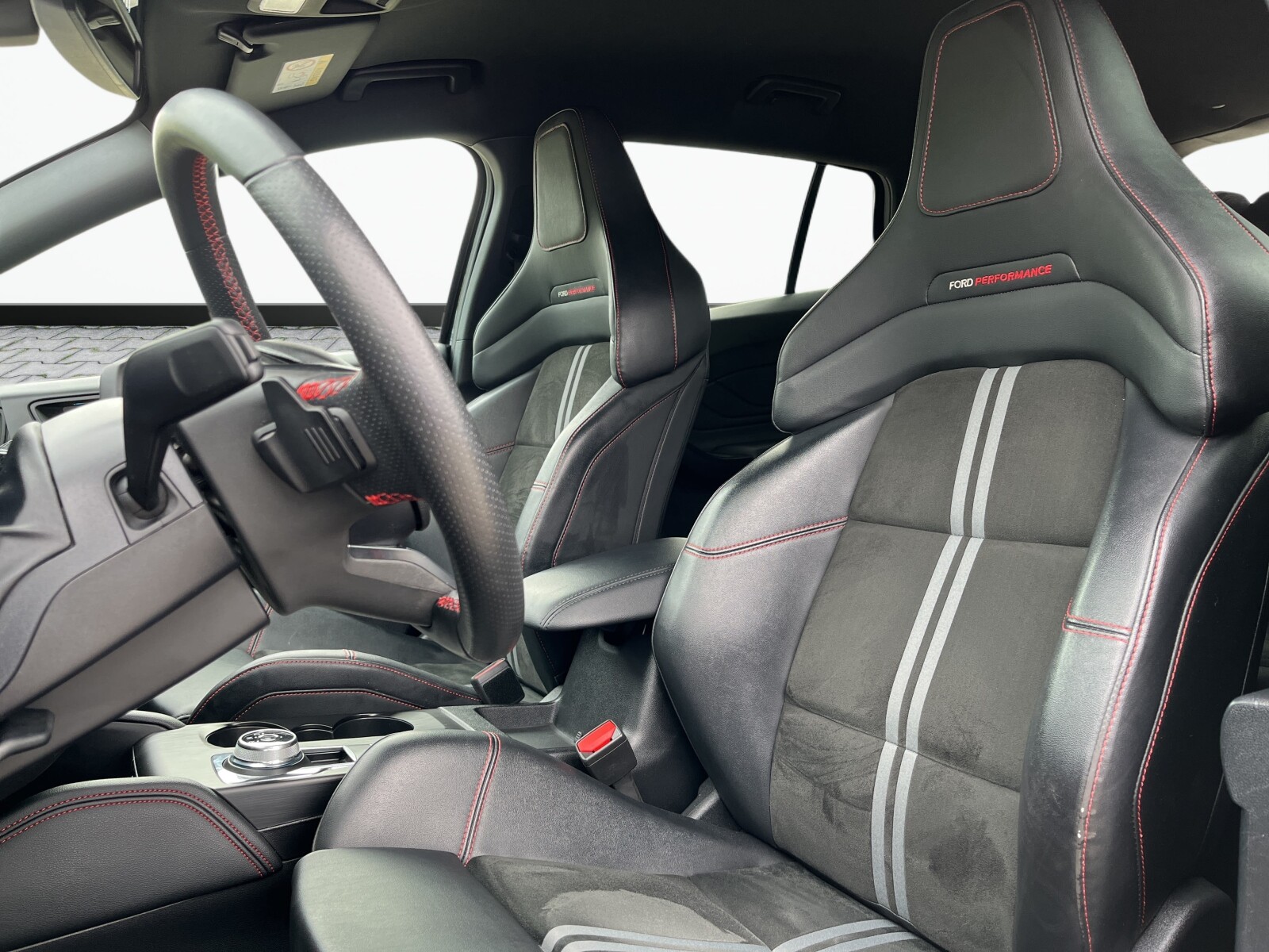 Ford Focus - zdjęcie 12