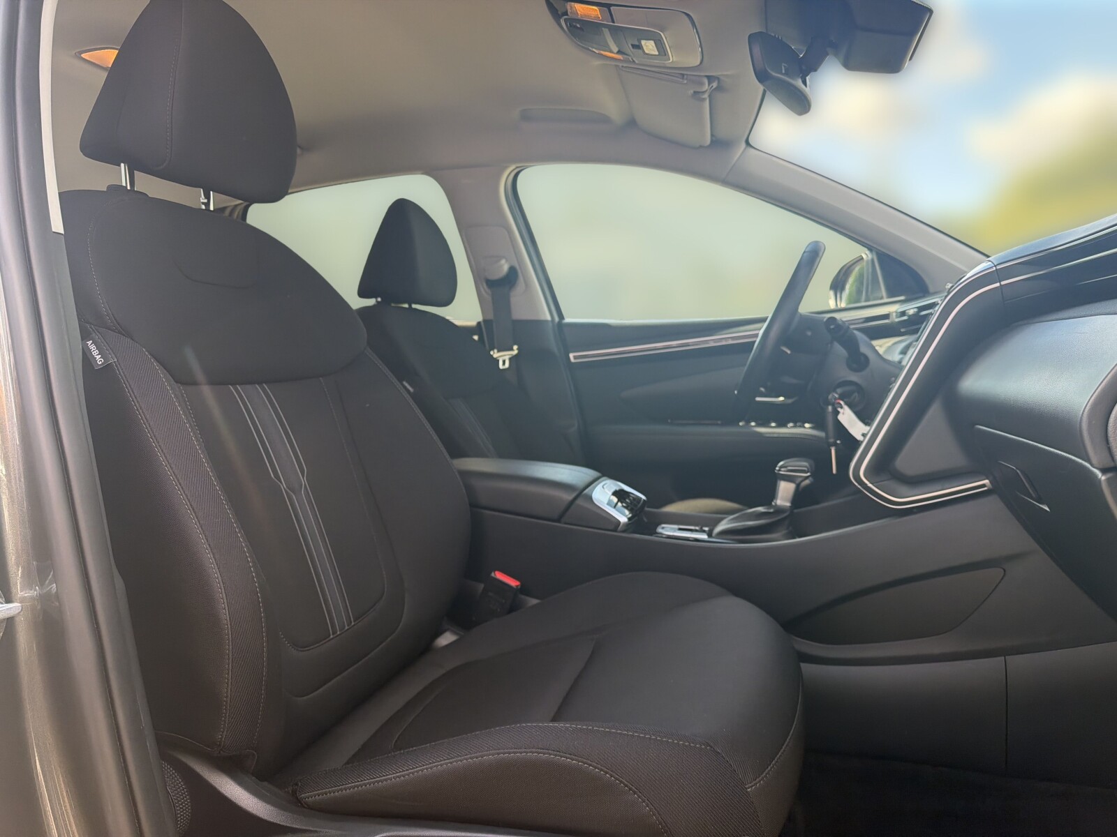 Hyundai Tucson - zdjęcie 18