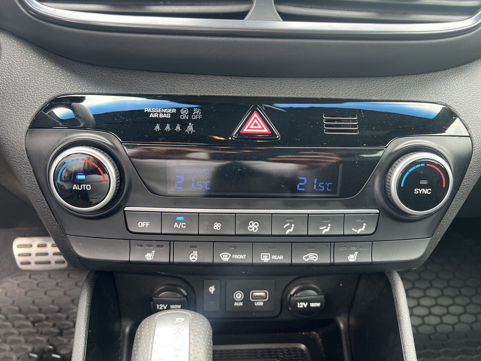 Hyundai Tucson - zdjęcie 19
