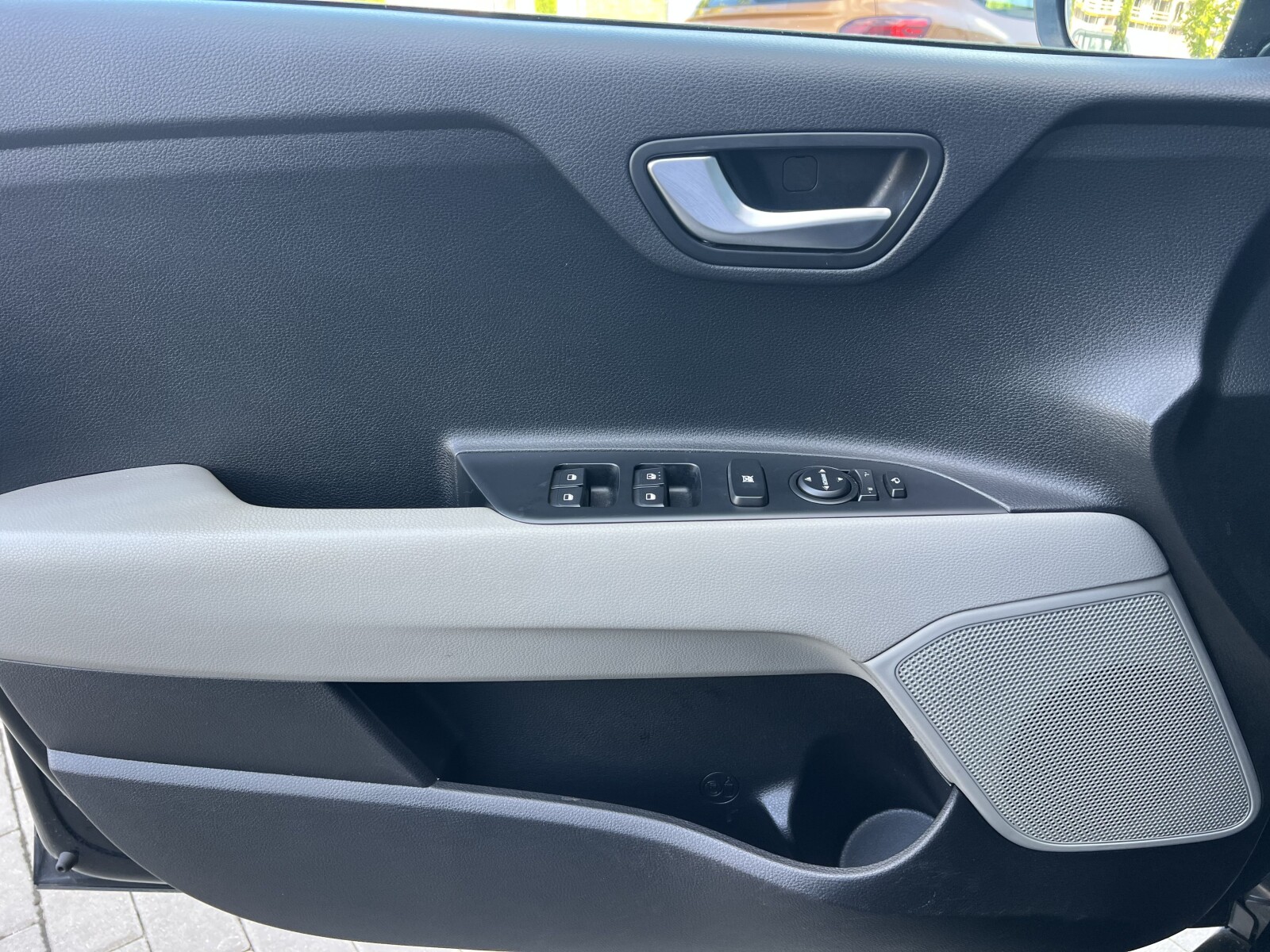Kia Stonic - zdjęcie 9