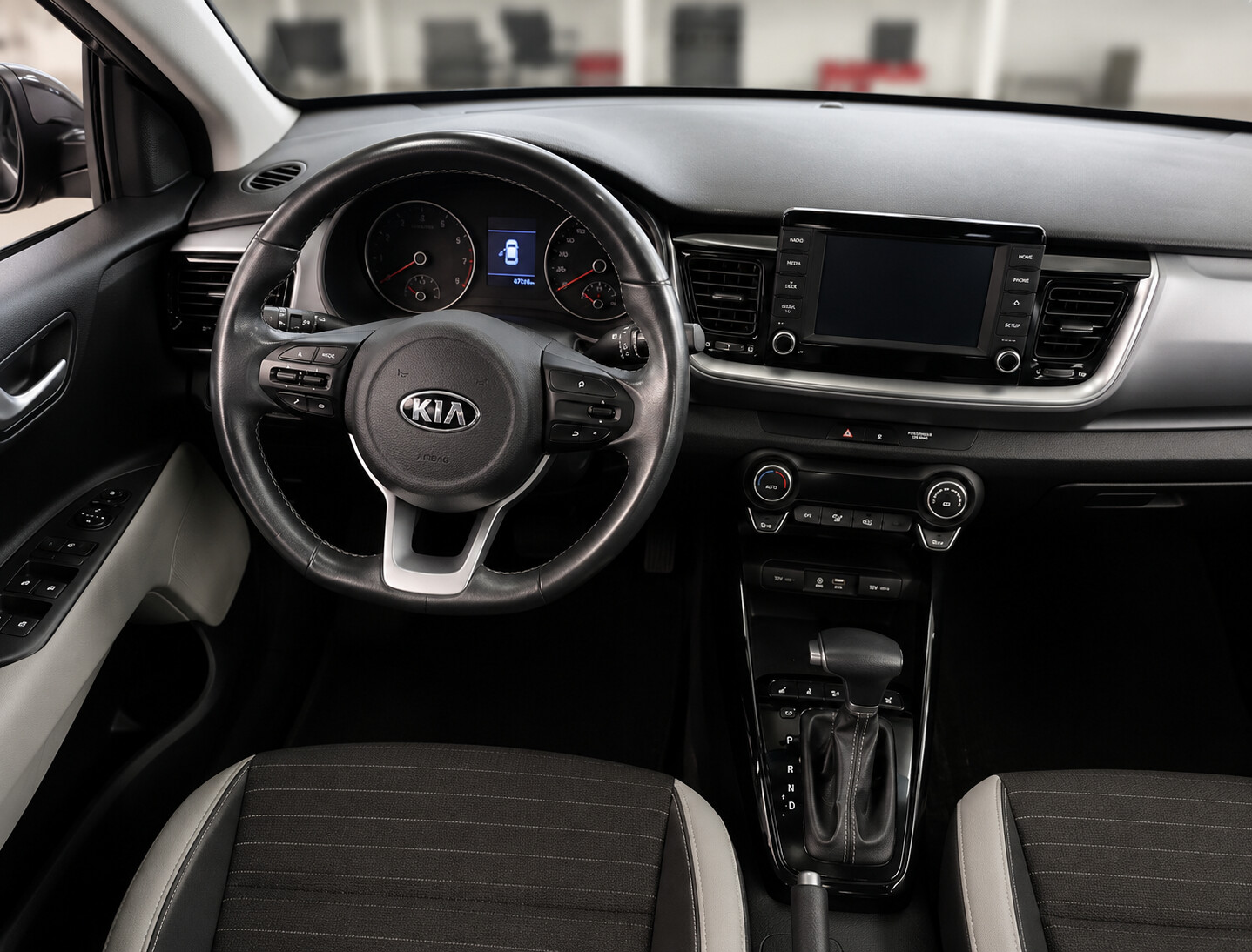 Kia Stonic - zdjęcie 2