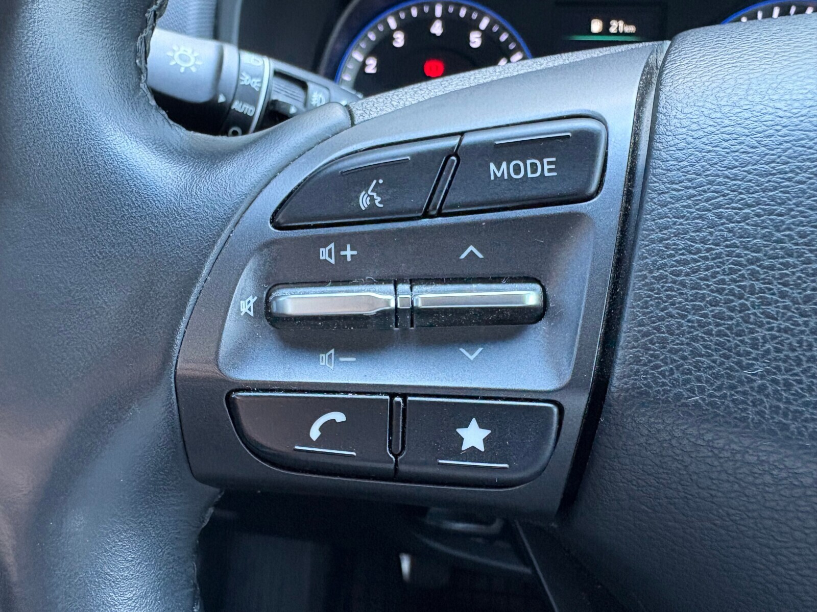 Hyundai Kona - zdjęcie 20