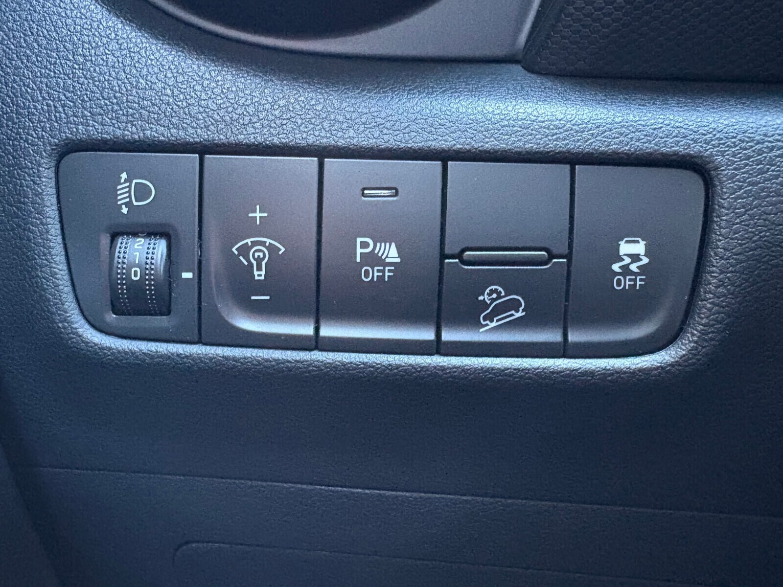 Hyundai Kona - zdjęcie 23
