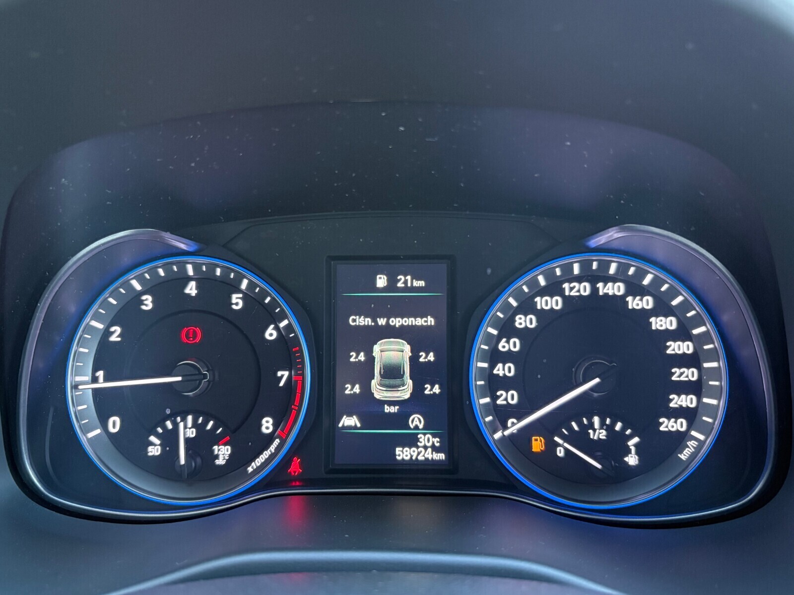 Hyundai Kona - zdjęcie 19
