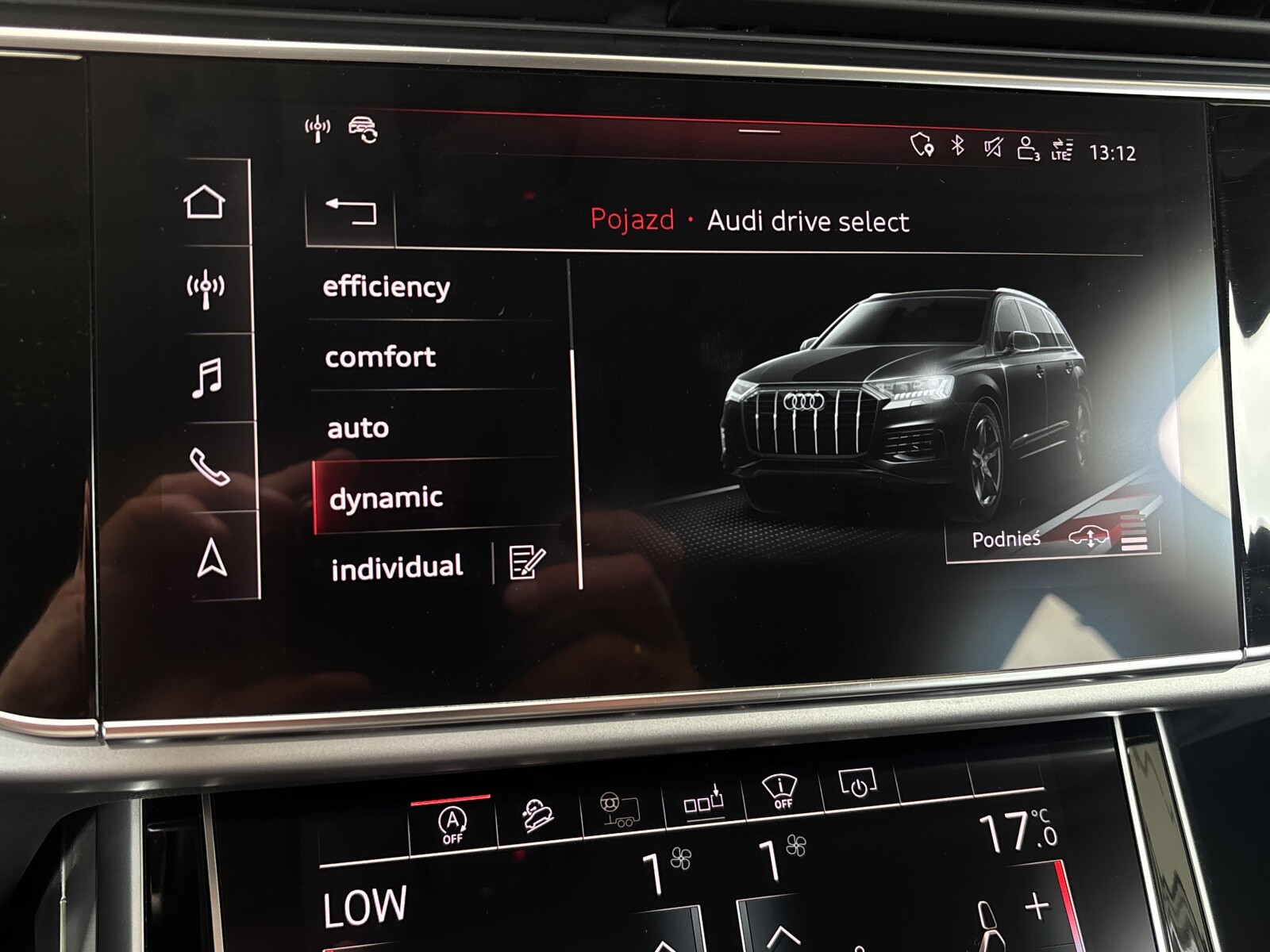 Audi Q7 - zdjęcie 22
