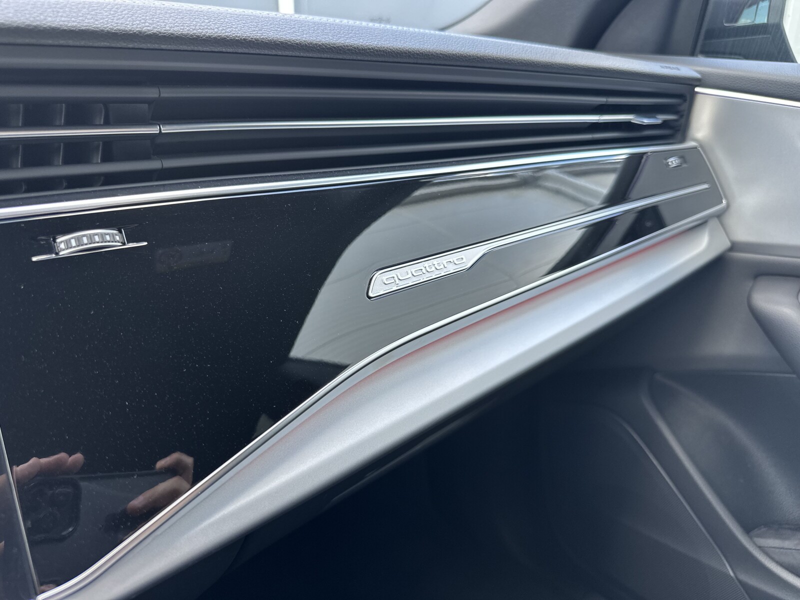 Audi Q8 - zdjęcie 29