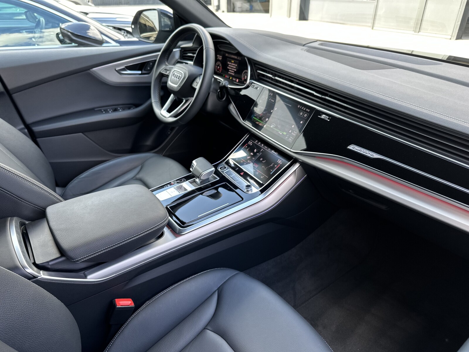 Audi Q8 - zdjęcie 9