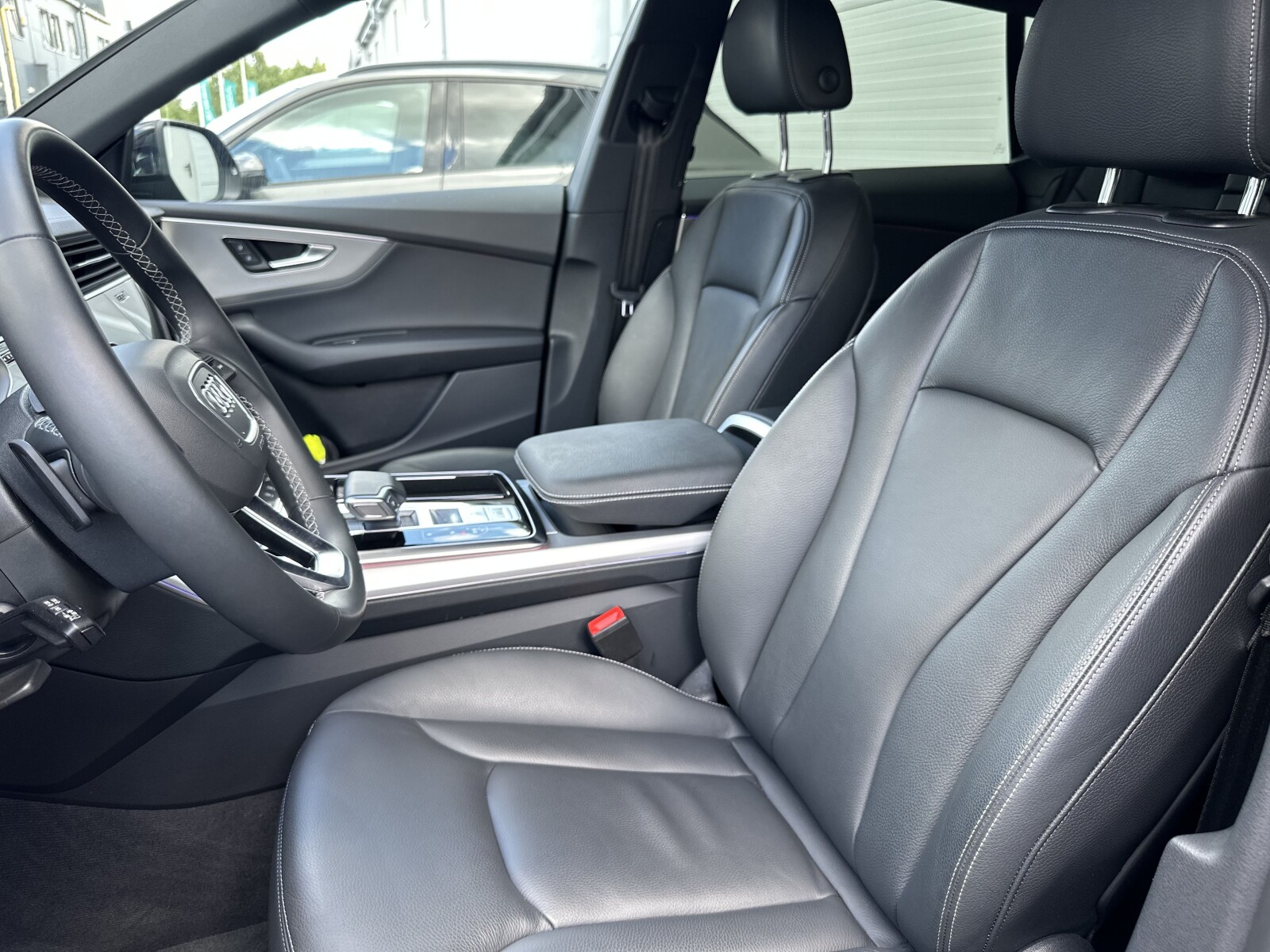 Audi Q8 - zdjęcie 31