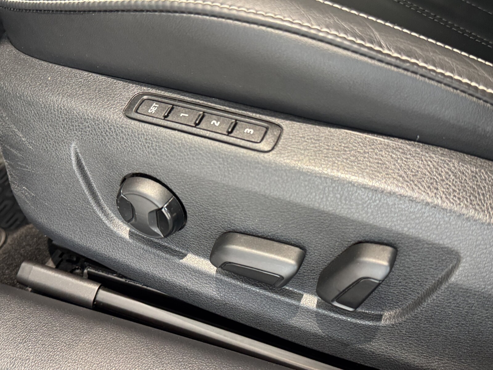 Škoda Superb - zdjęcie 21