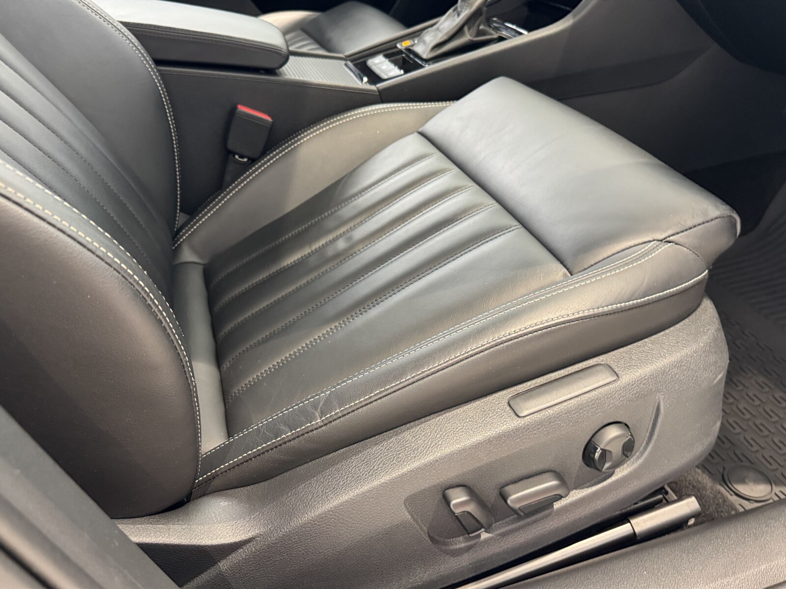 Škoda Superb - zdjęcie 18