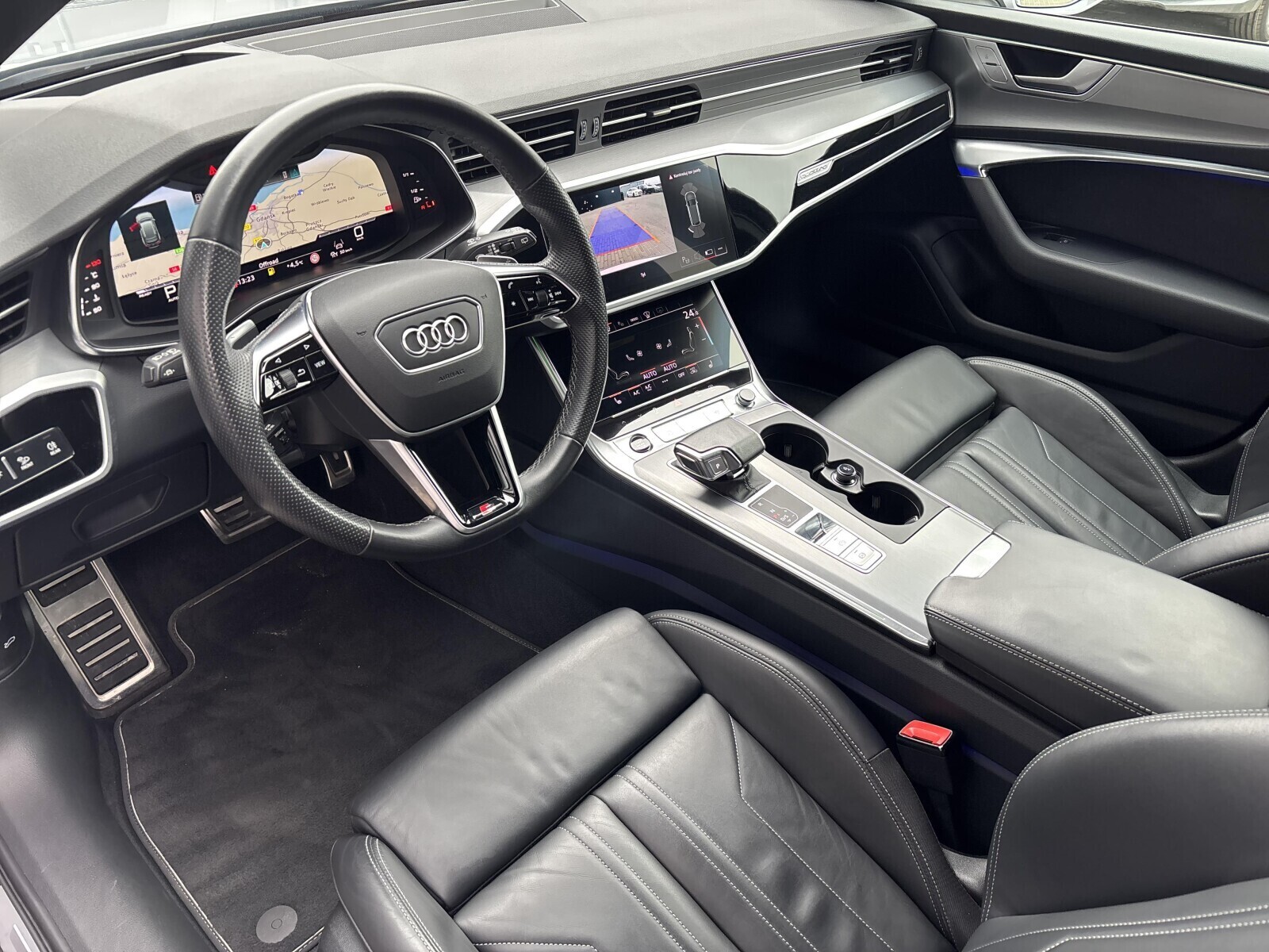 Audi A6 Avant - zdjęcie 16
