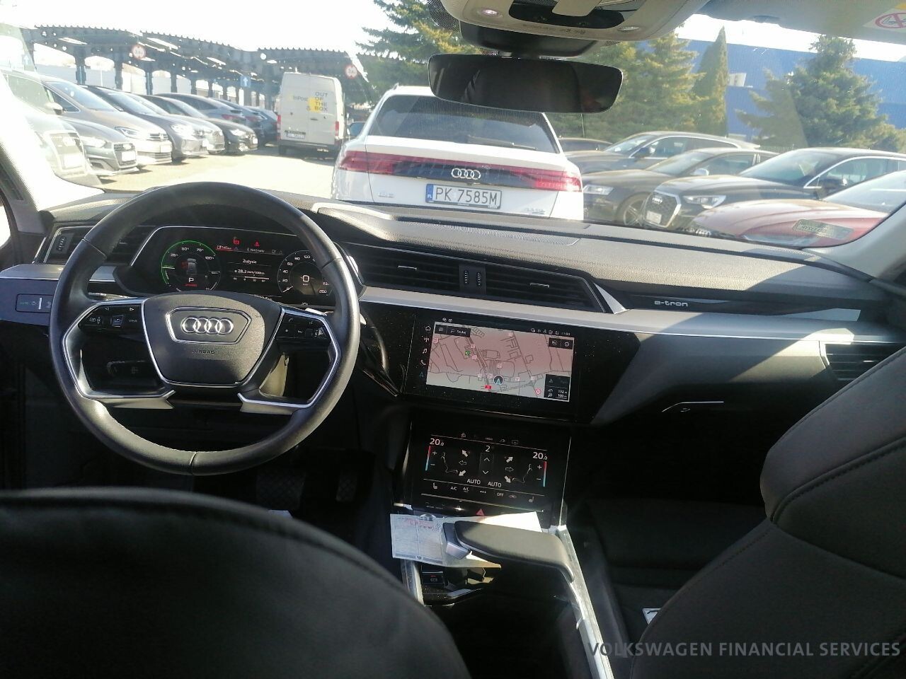 Audi e-tron - zdjęcie 10