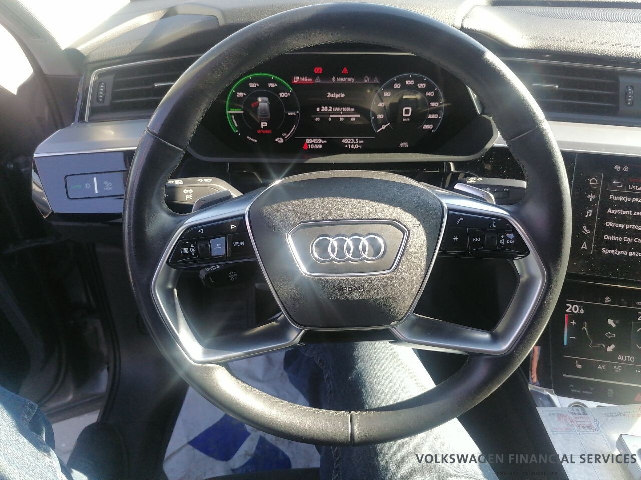 Audi e-tron - zdjęcie 11