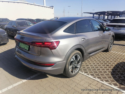 Akustyczne Szyby|Carplay|Pamięć Fotela Kierowcy|Klucz Komfortowy